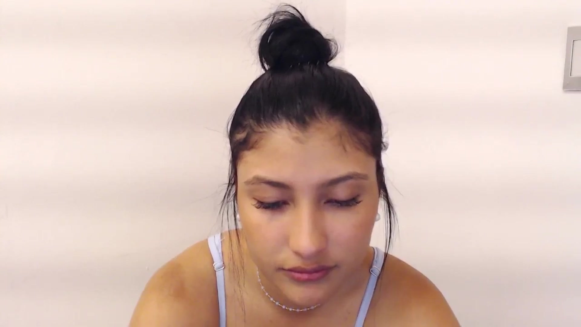 Gallery image thumbnail from Louisk's myfreecams stream on, 12/10/2024, 17:37 image 20 of 20