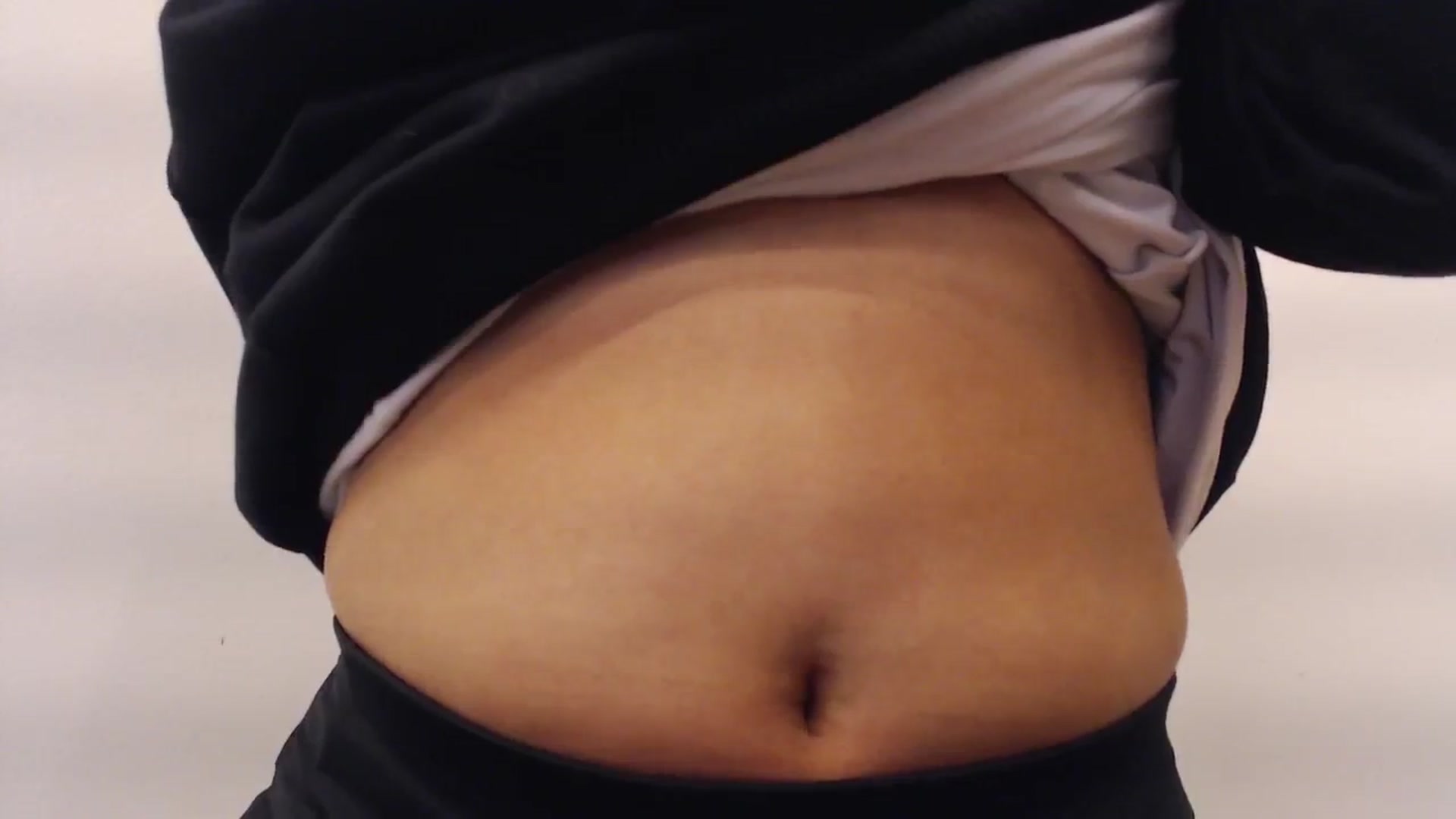 Gallery image thumbnail from Louisk's myfreecams stream on, 12/14/2024, 13:51 image 6 of 20