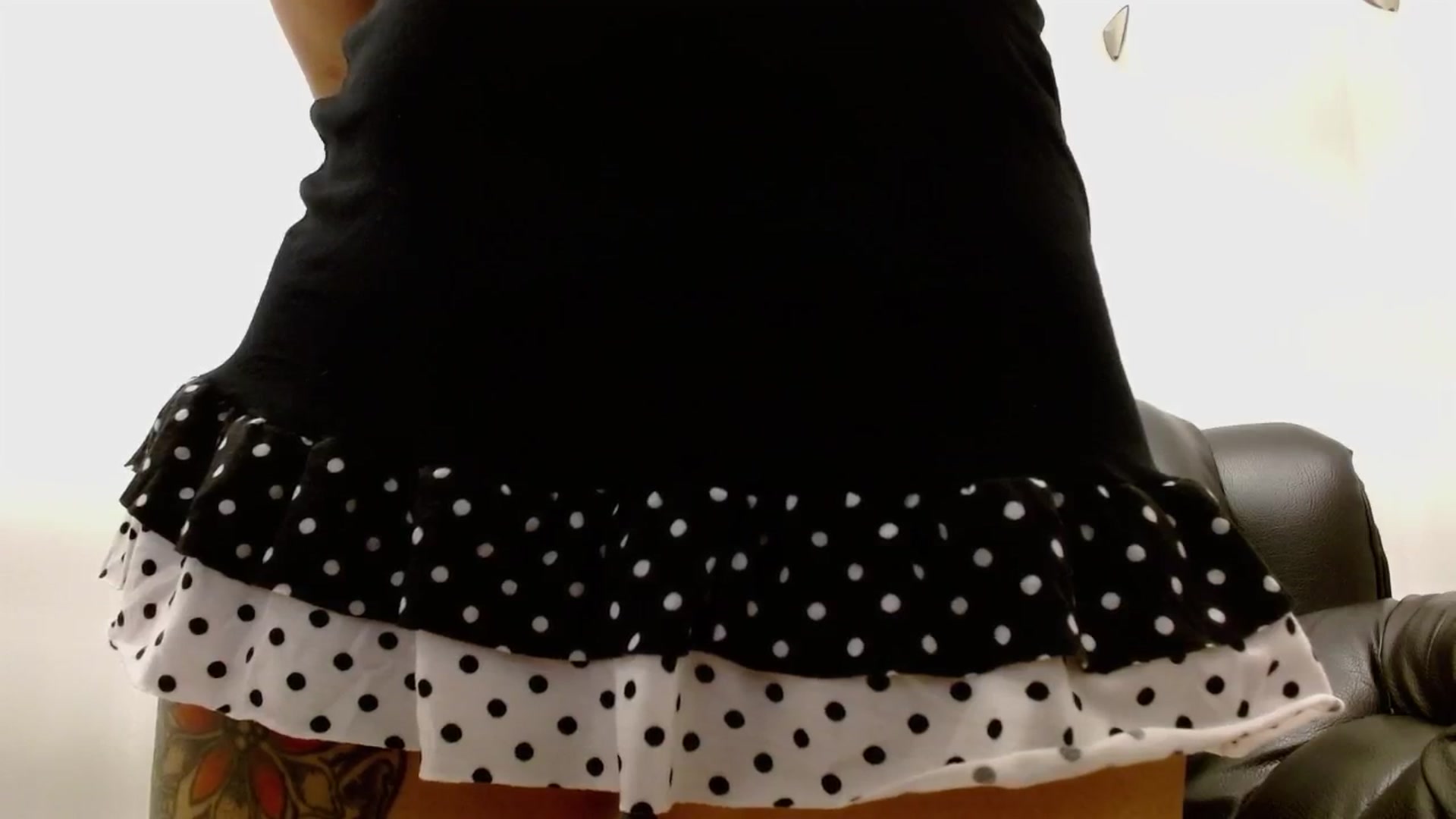 Gallery image thumbnail from Louisk's myfreecams stream on, 12/19/2024, 13:38 image 8 of 20