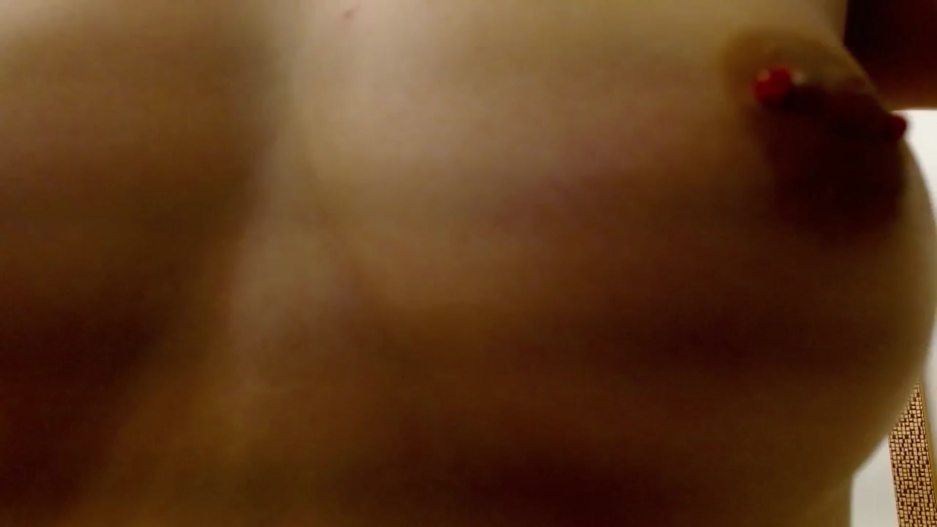 Gallery image thumbnail from Louisk's myfreecams stream on, 12/20/2024, 18:29 image 1 of 20