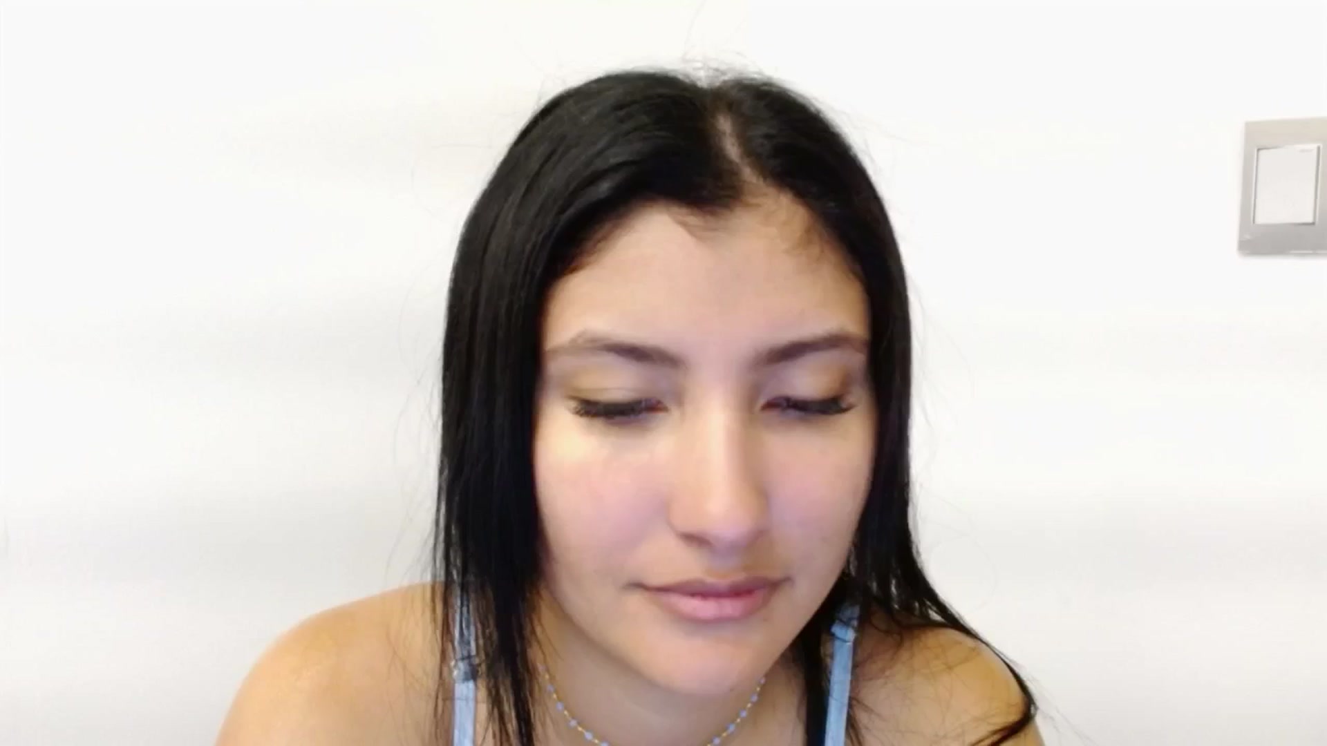 Gallery image thumbnail from Louisk's myfreecams stream on, 12/27/2024, 12:19 image 16 of 20