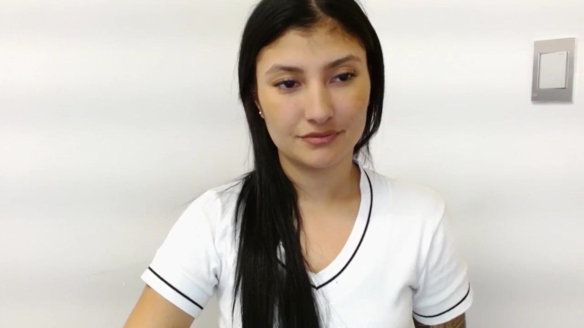 Gallery image thumbnail from Louisk's myfreecams stream on, 12/29/2024, 11:43 image 19 of 20