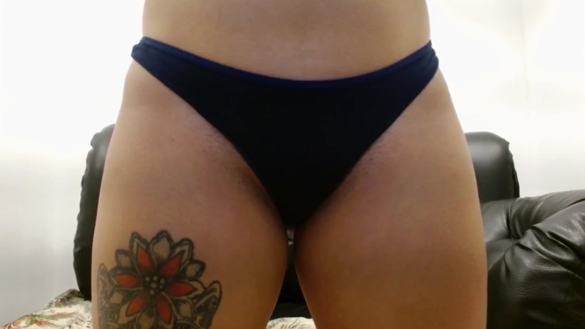 Gallery image thumbnail from Louisk's myfreecams stream on, 12/29/2024, 16:49 image 19 of 20