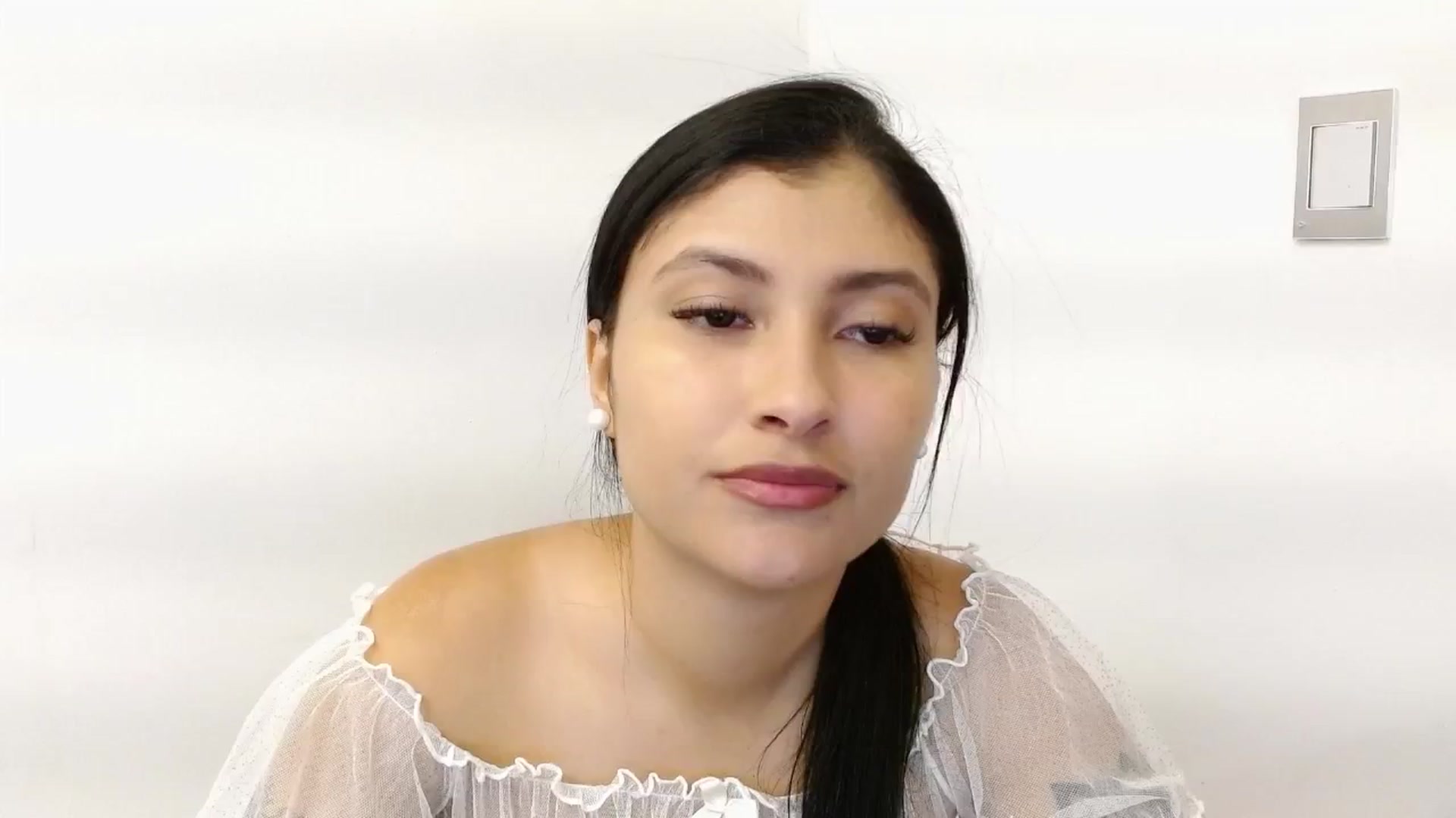 Gallery image thumbnail from Louisk's myfreecams stream on, 12/30/2024, 12:04 image 16 of 20