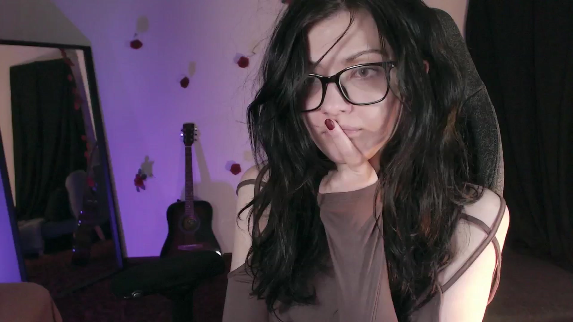 Gallery image thumbnail from Lounge100's myfreecams stream on, 05/07/2024, 06:46 image 3 of 20