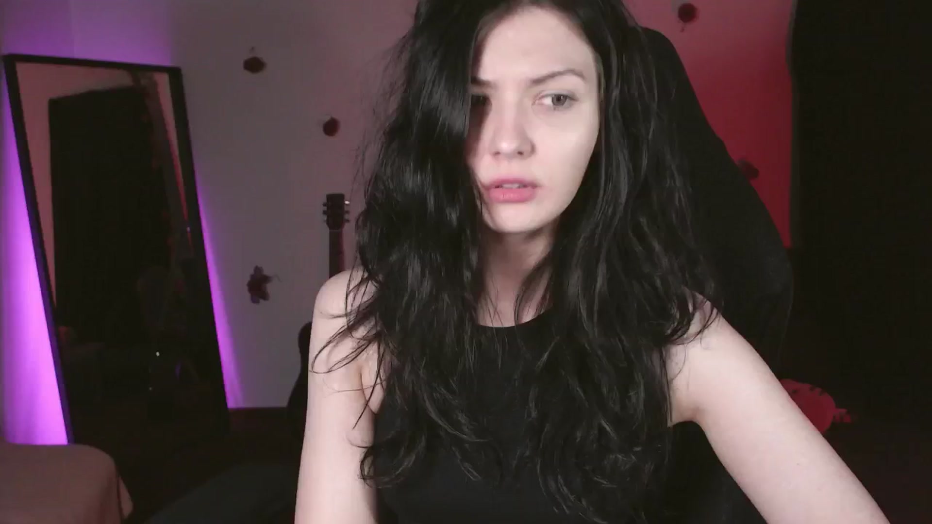 Gallery image thumbnail from Lounge100's myfreecams stream on, 05/08/2024, 03:19 image 12 of 20