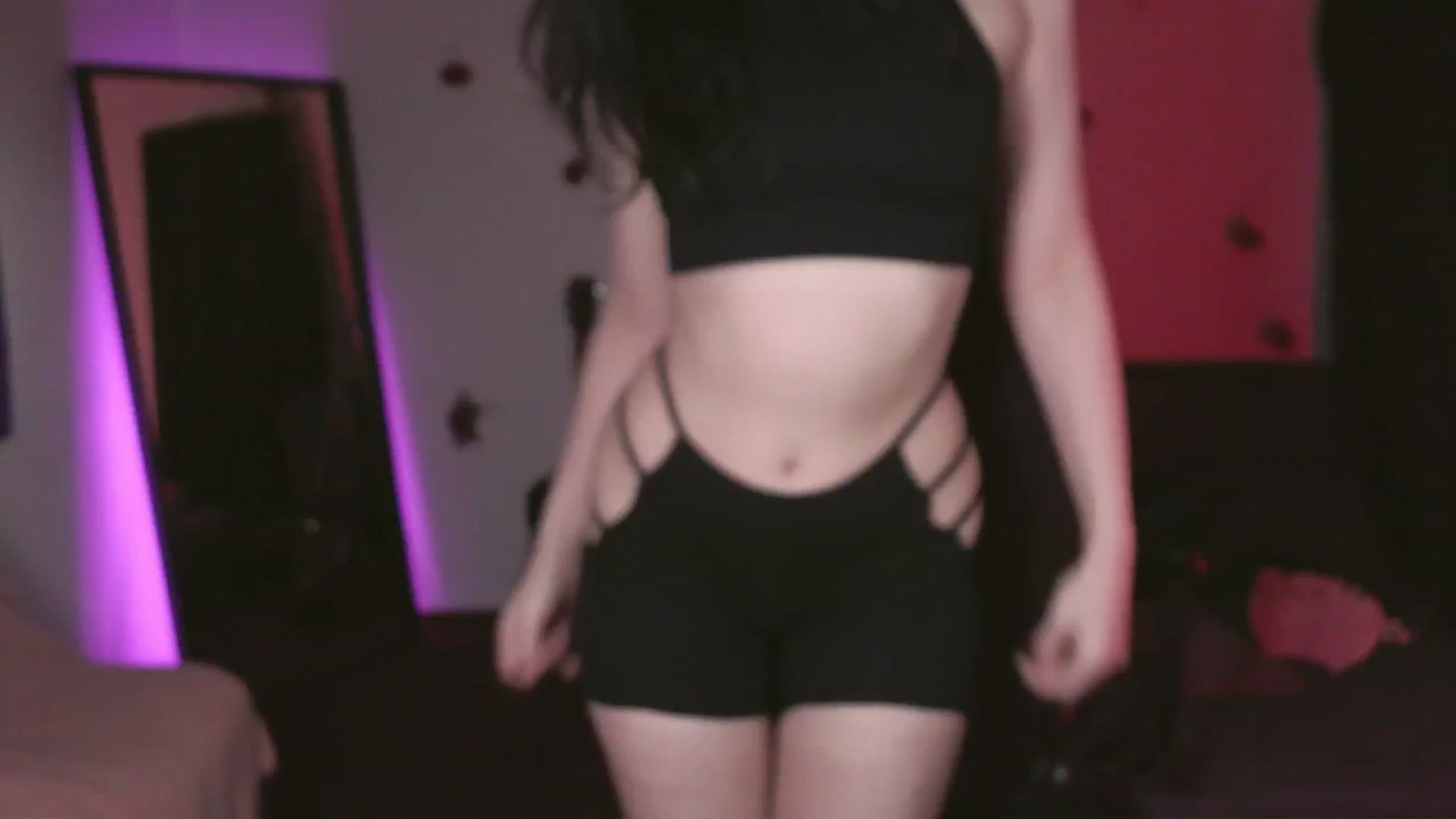 Gallery image thumbnail from Lounge100's myfreecams stream on, 05/08/2024, 03:19 image 6 of 20