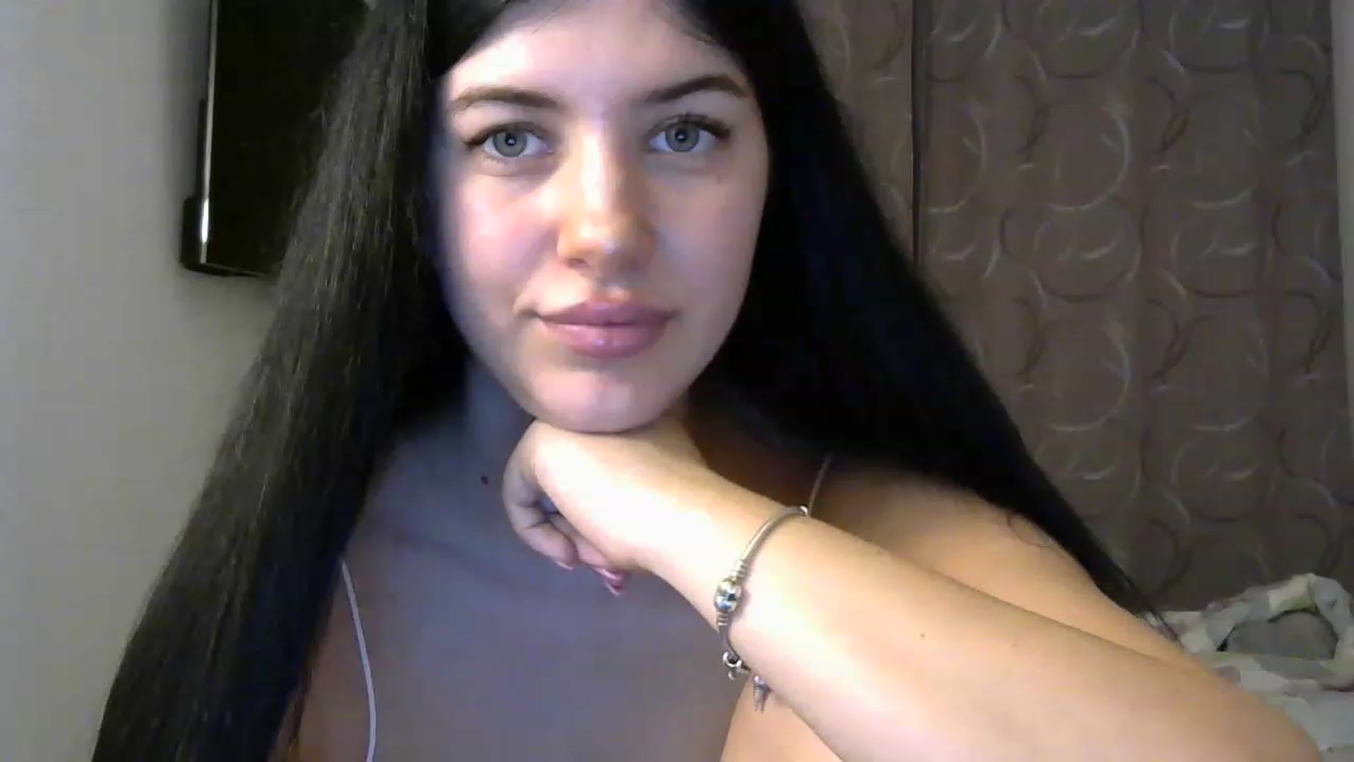 Gallery image thumbnail from LourisVuitton's myfreecams stream on, 11/30/2022, 23:43 image 12 of 20