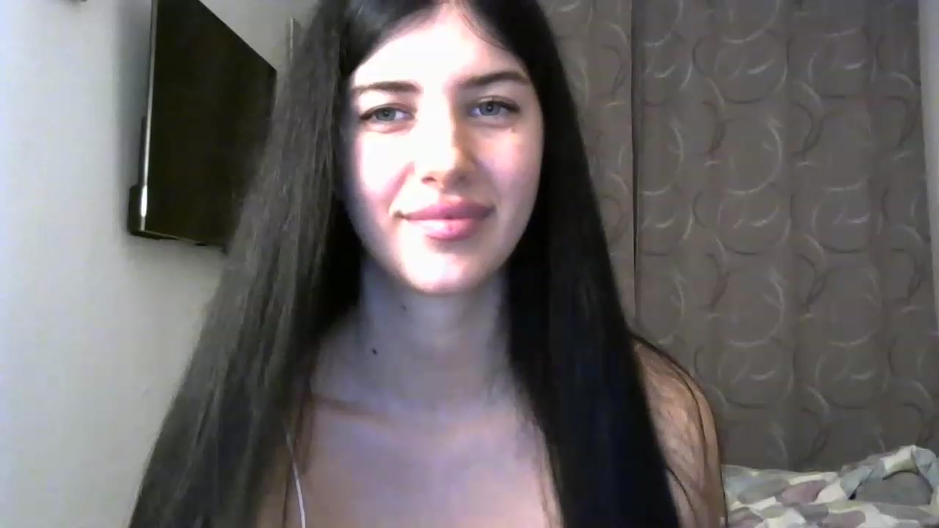 Gallery image thumbnail from LourisVuitton's myfreecams stream on, 11/30/2022, 23:43 image 17 of 20