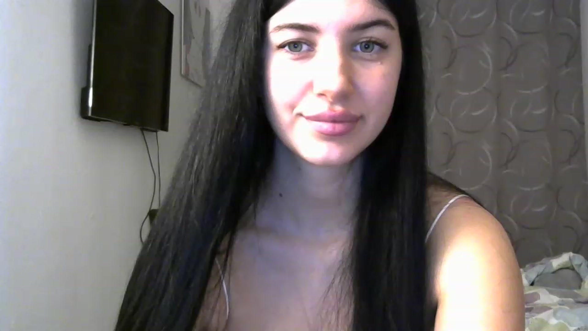 Gallery image thumbnail from LourisVuitton's myfreecams stream on, 12/01/2022, 24:14 image 19 of 20