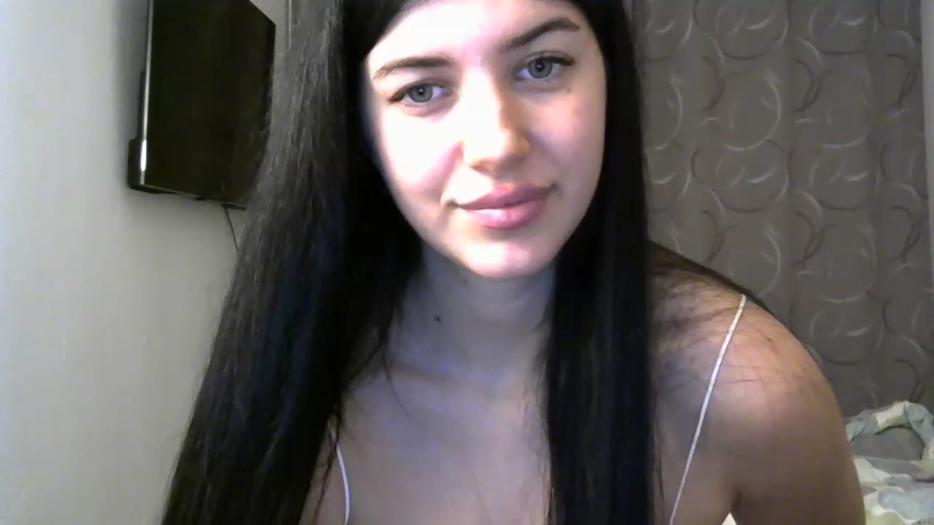 Gallery image thumbnail from LourisVuitton's myfreecams stream on, 12/01/2022, 24:14 image 17 of 20
