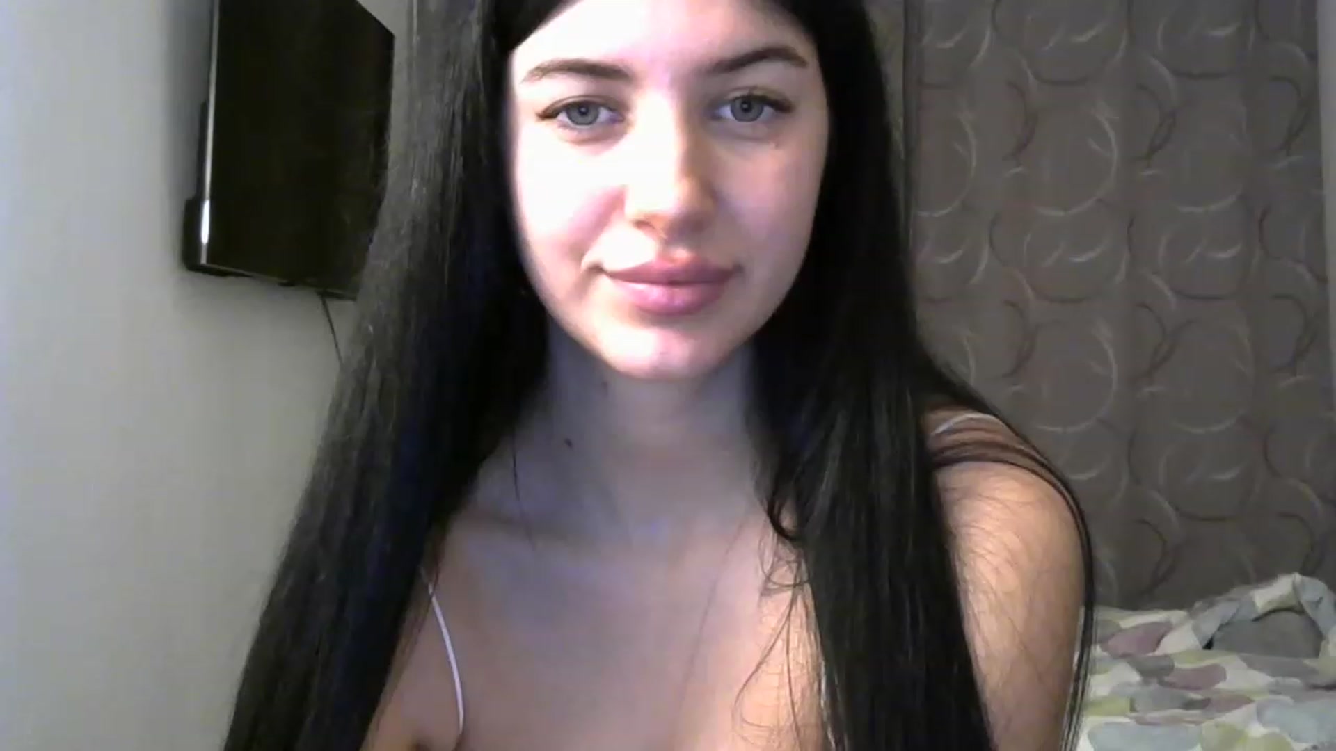 Gallery image thumbnail from LourisVuitton's myfreecams stream on, 12/01/2022, 24:14 image 2 of 20