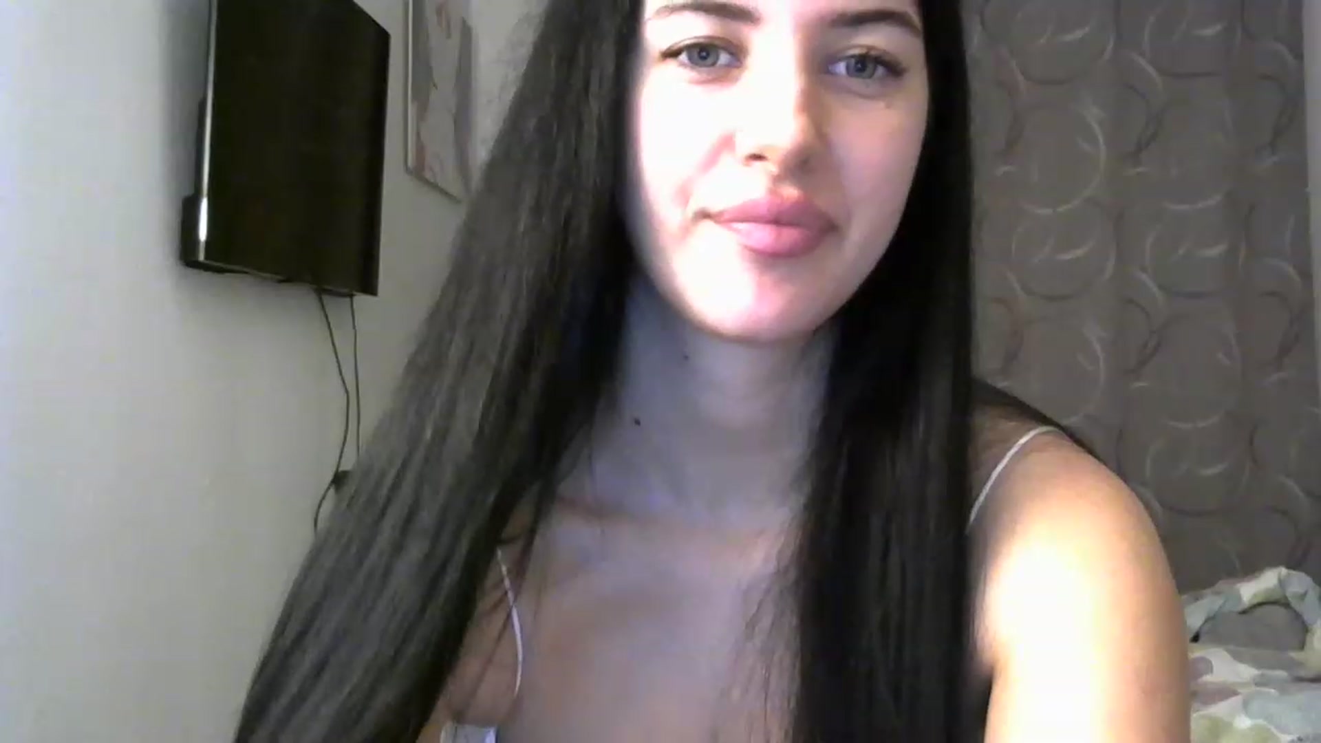 Gallery image thumbnail from LourisVuitton's myfreecams stream on, 12/01/2022, 24:14 image 18 of 20