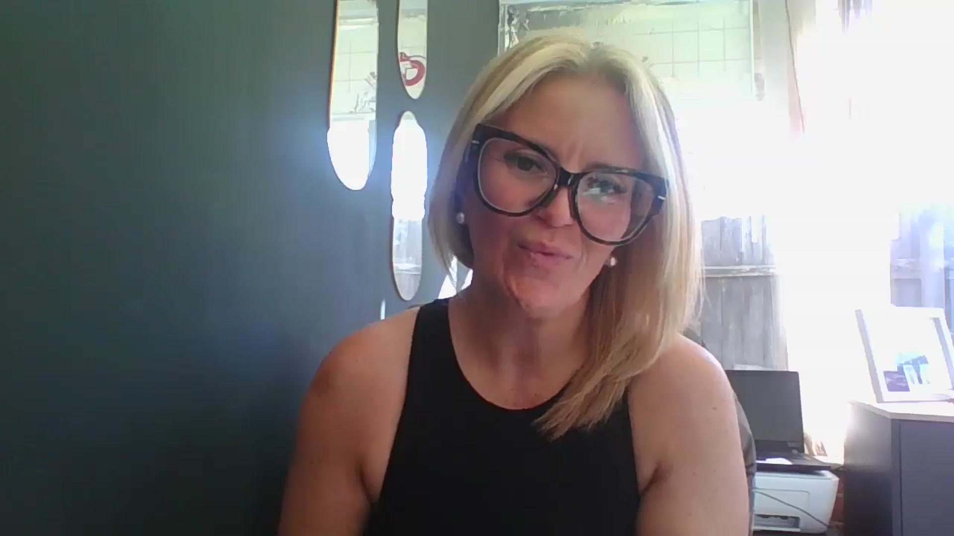 Gallery image thumbnail from Loux31x's myfreecams stream on, 04/01/2025, 09:09 image 16 of 20
