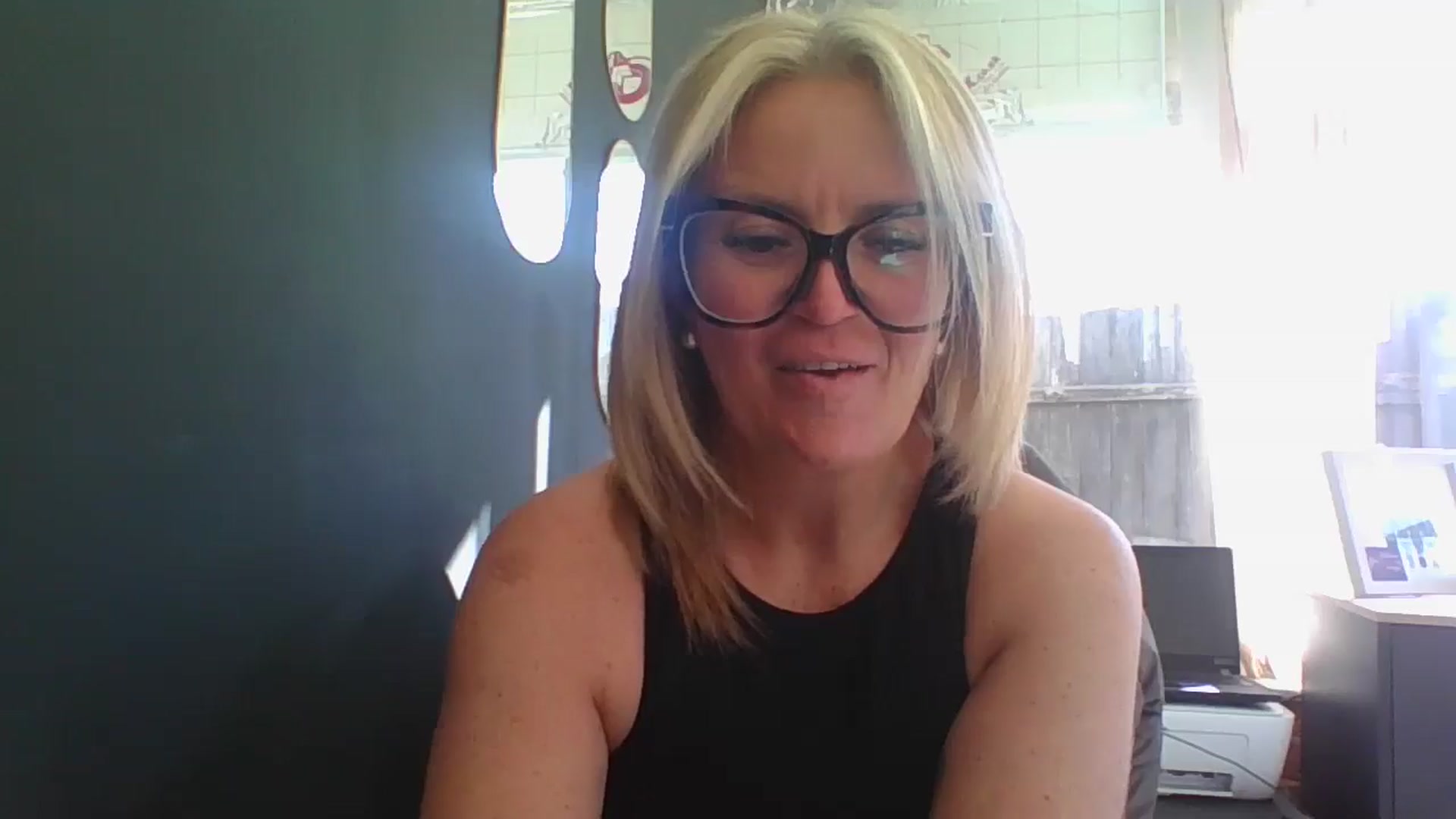 Gallery image thumbnail from Loux31x's myfreecams stream on, 04/01/2025, 09:09 image 2 of 20
