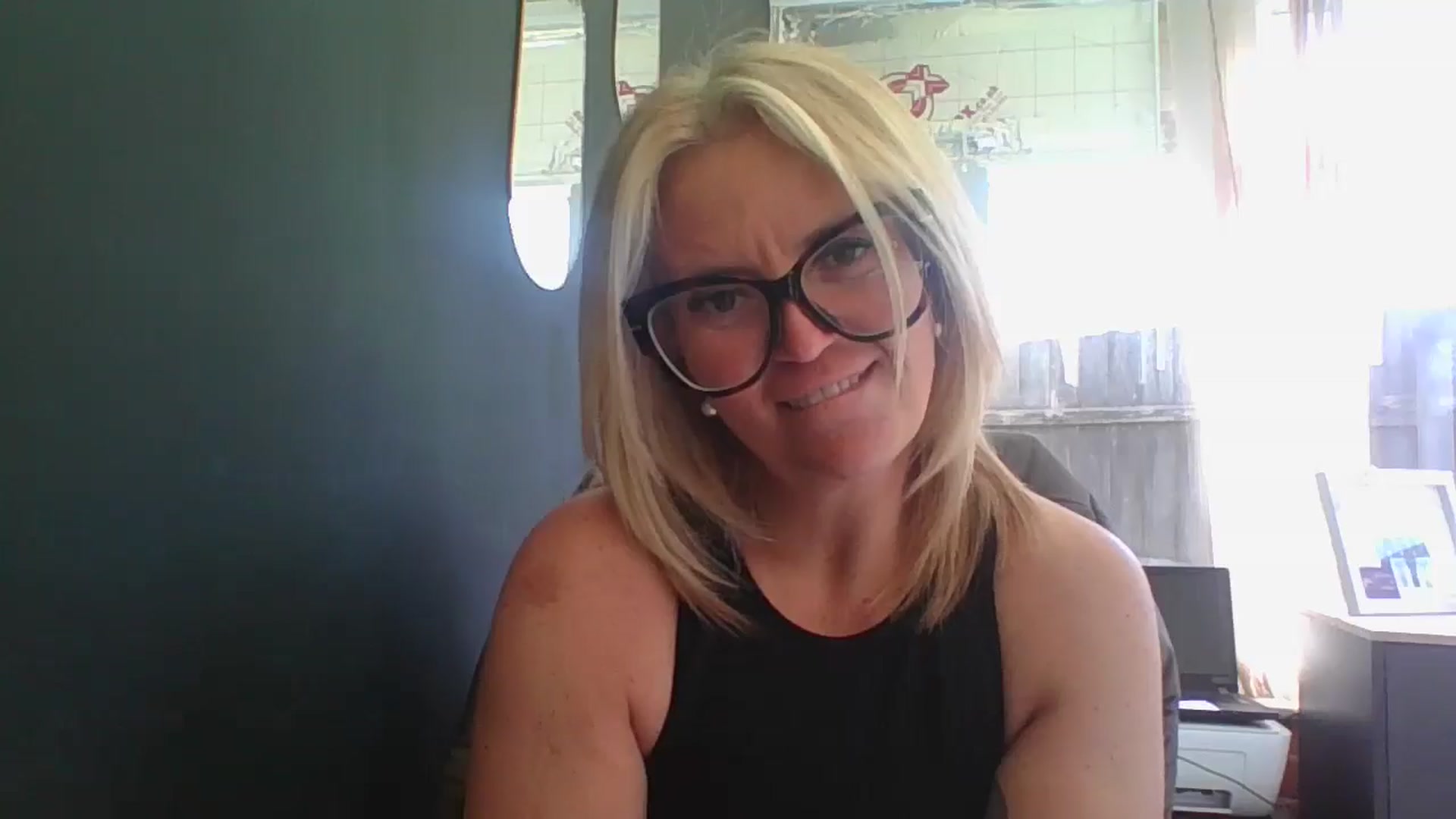 Gallery image thumbnail from Loux31x's myfreecams stream on, 04/01/2025, 09:09 image 20 of 20