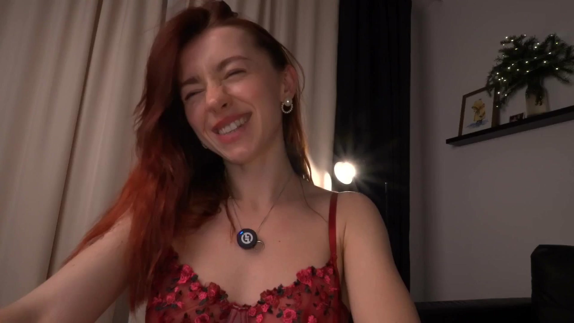 Gallery image thumbnail from LoveAmeli's myfreecams stream on, 12/24/2025, 19:30 image 17 of 20