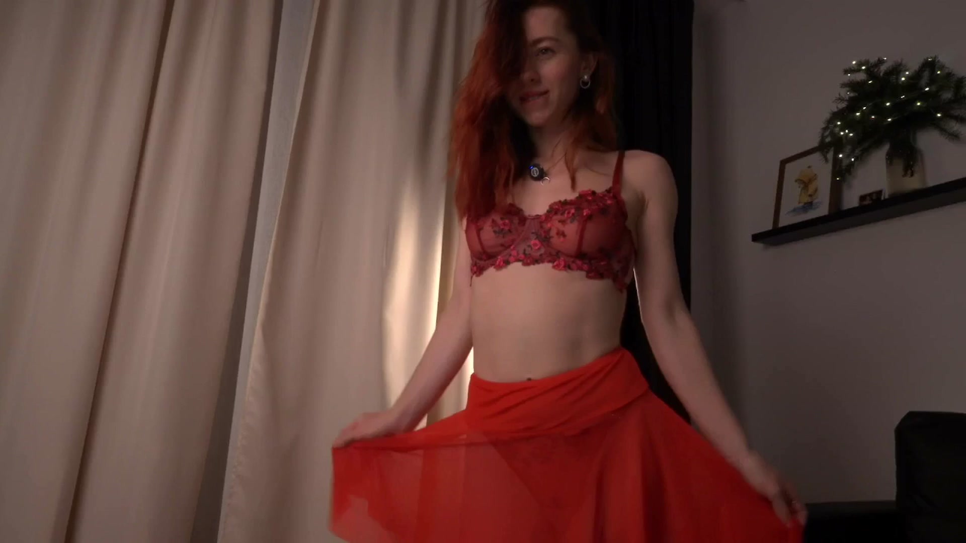 Gallery image thumbnail from LoveAmeli's myfreecams stream on, 12/24/2025, 19:30 image 11 of 20