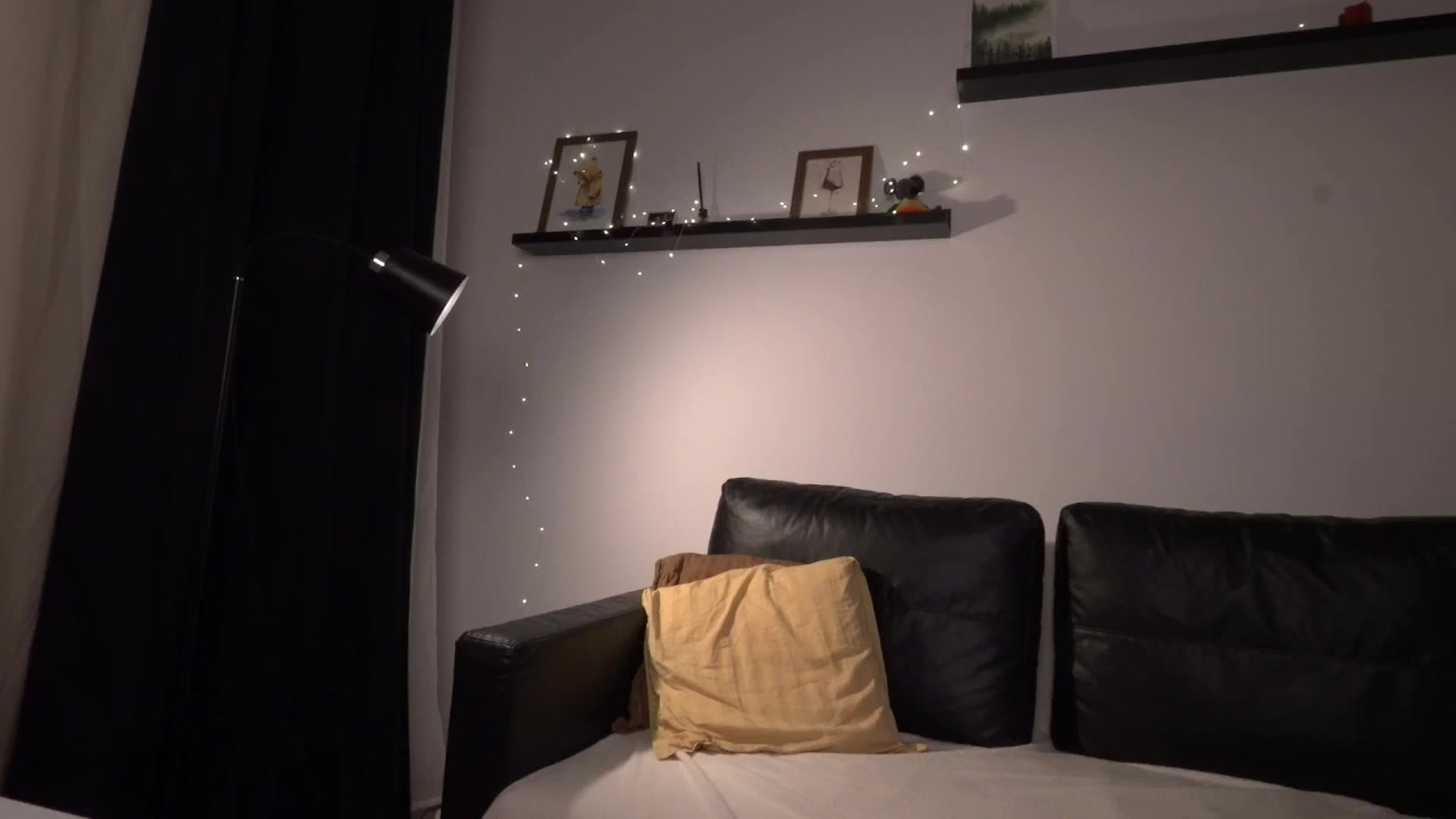Gallery image thumbnail from LoveAmeli's myfreecams stream on, 03/21/2026, 20:44 image 6 of 20