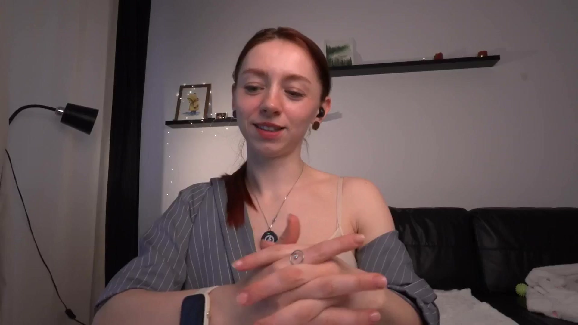 Gallery image thumbnail from LoveAmeli's myfreecams stream on, 04/19/2026, 18:49 image 4 of 20