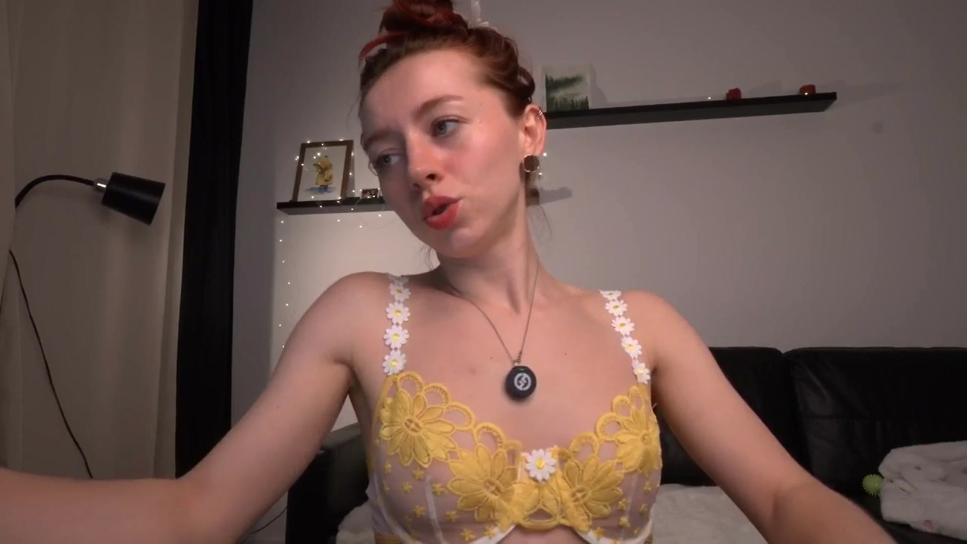 Gallery image thumbnail from LoveAmeli's myfreecams stream on, 04/19/2026, 18:49 image 11 of 20