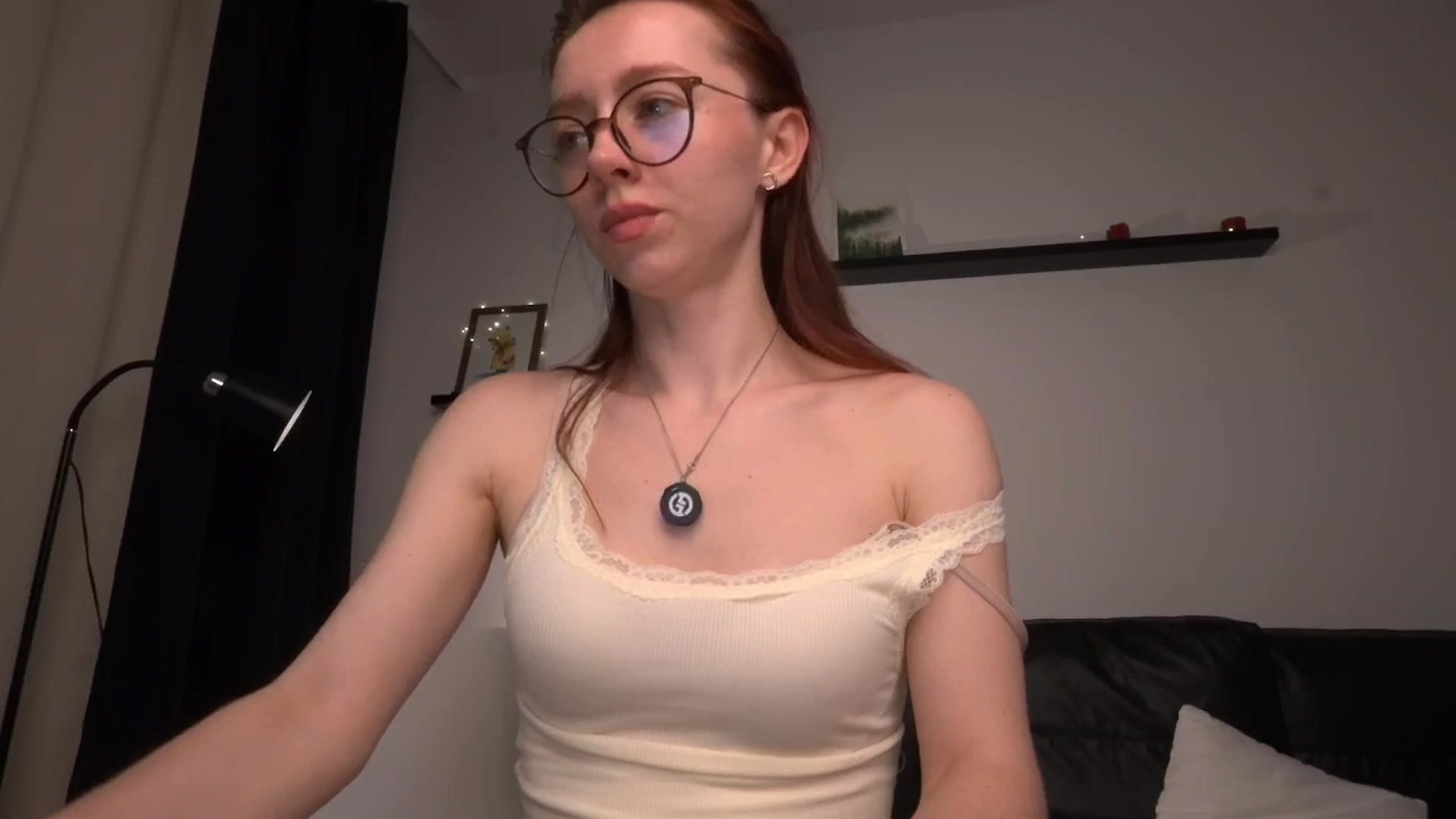 Gallery image thumbnail from LoveAmeli's myfreecams stream on, 04/28/2026, 19:23 image 16 of 20