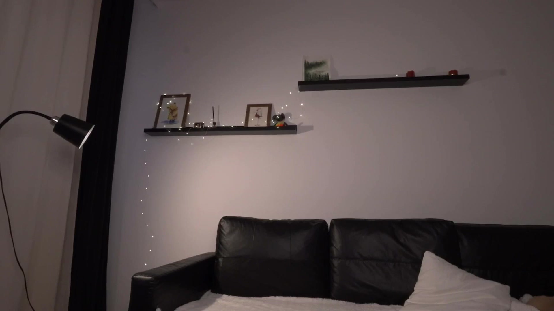 Gallery image thumbnail from LoveAmeli's myfreecams stream on, 04/28/2026, 19:23 image 11 of 20