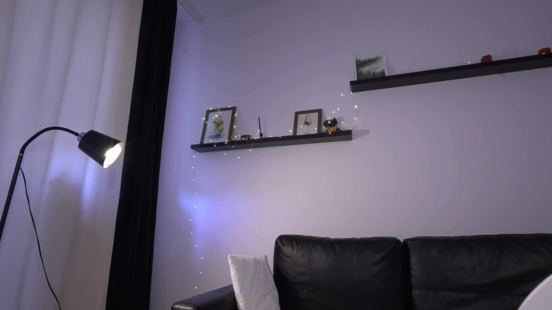 Gallery image thumbnail from LoveAmeli's myfreecams stream on, 04/30/2026, 17:23 image 1 of 20