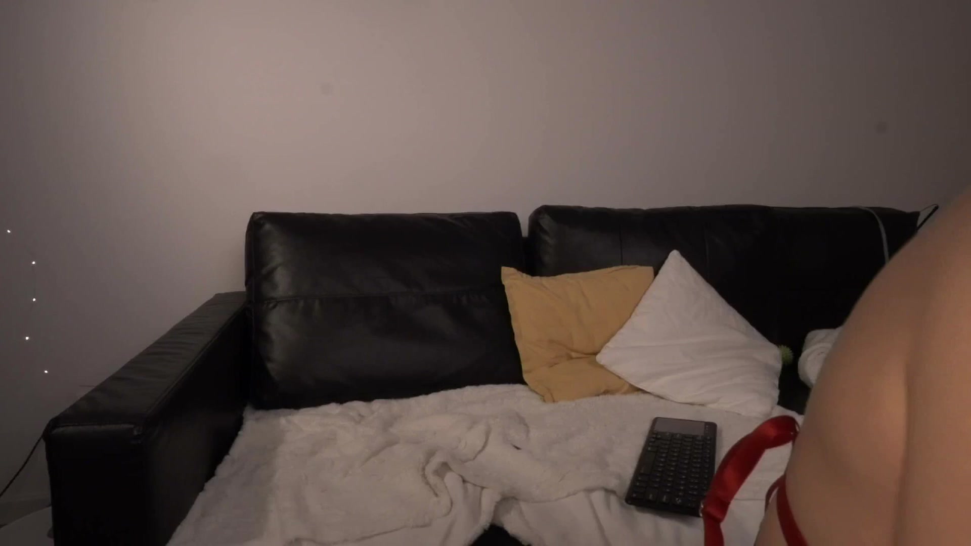 Gallery image thumbnail from LoveAmeli's myfreecams stream on, 05/02/2026, 19:43 image 5 of 20