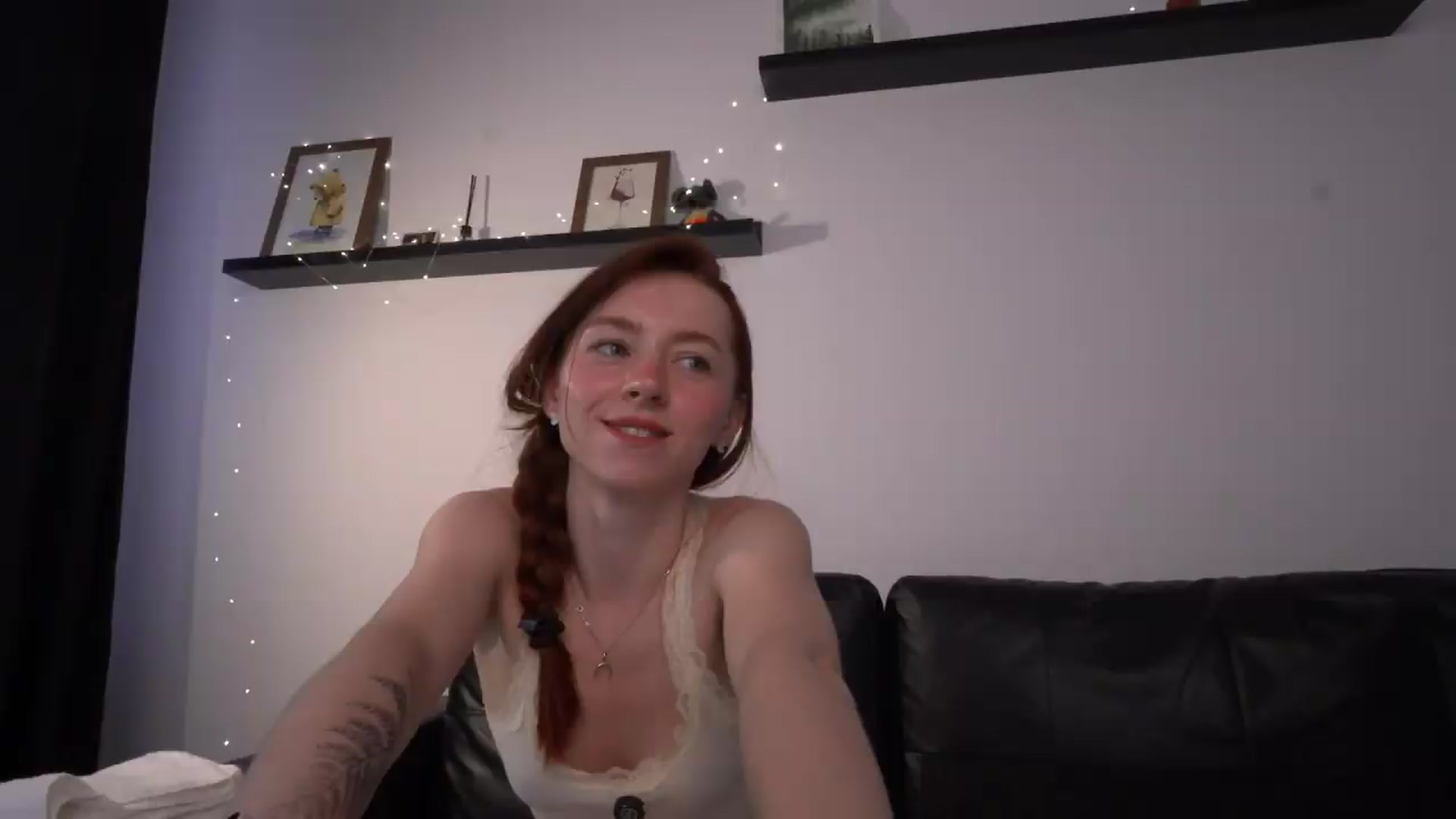 Gallery image thumbnail from LoveAmeli's myfreecams stream on, 05/14/2026, 18:36 image 2 of 20
