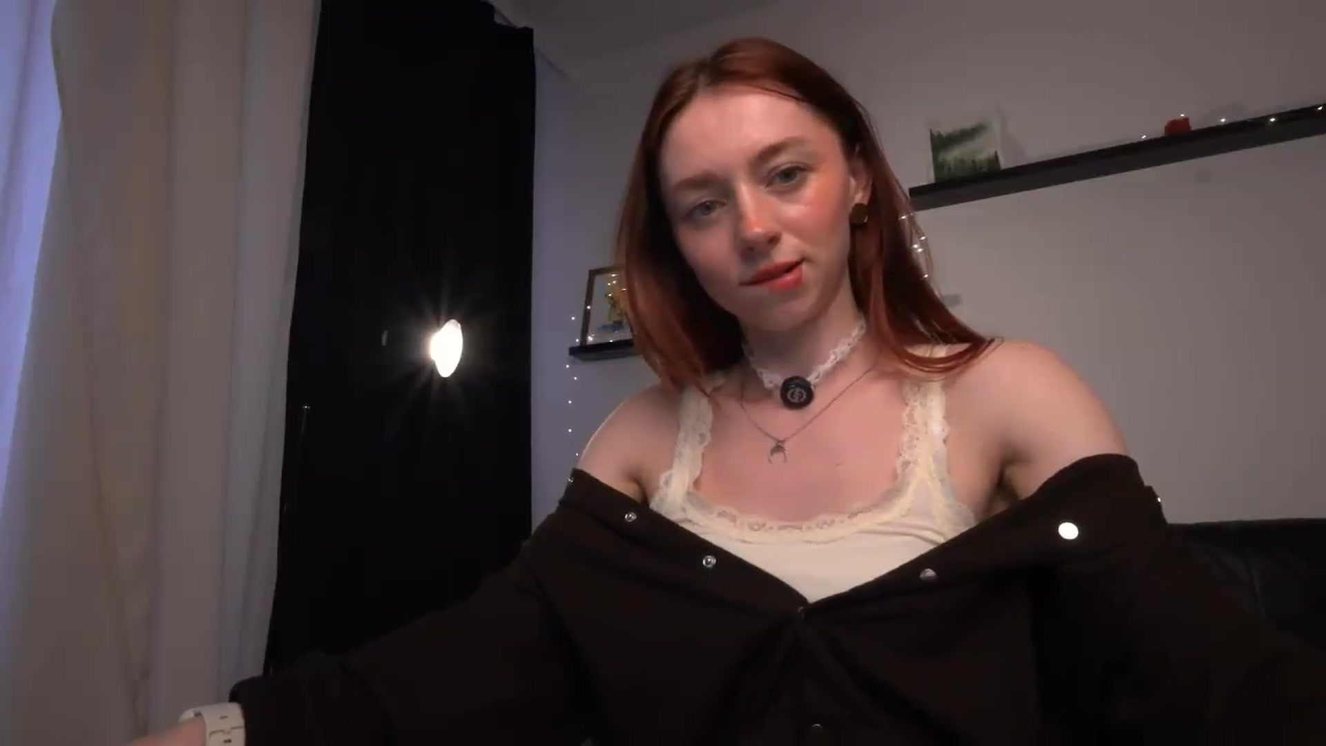 Gallery image thumbnail from LoveAmeli's myfreecams stream on, 06/04/2026, 17:53 image 11 of 20