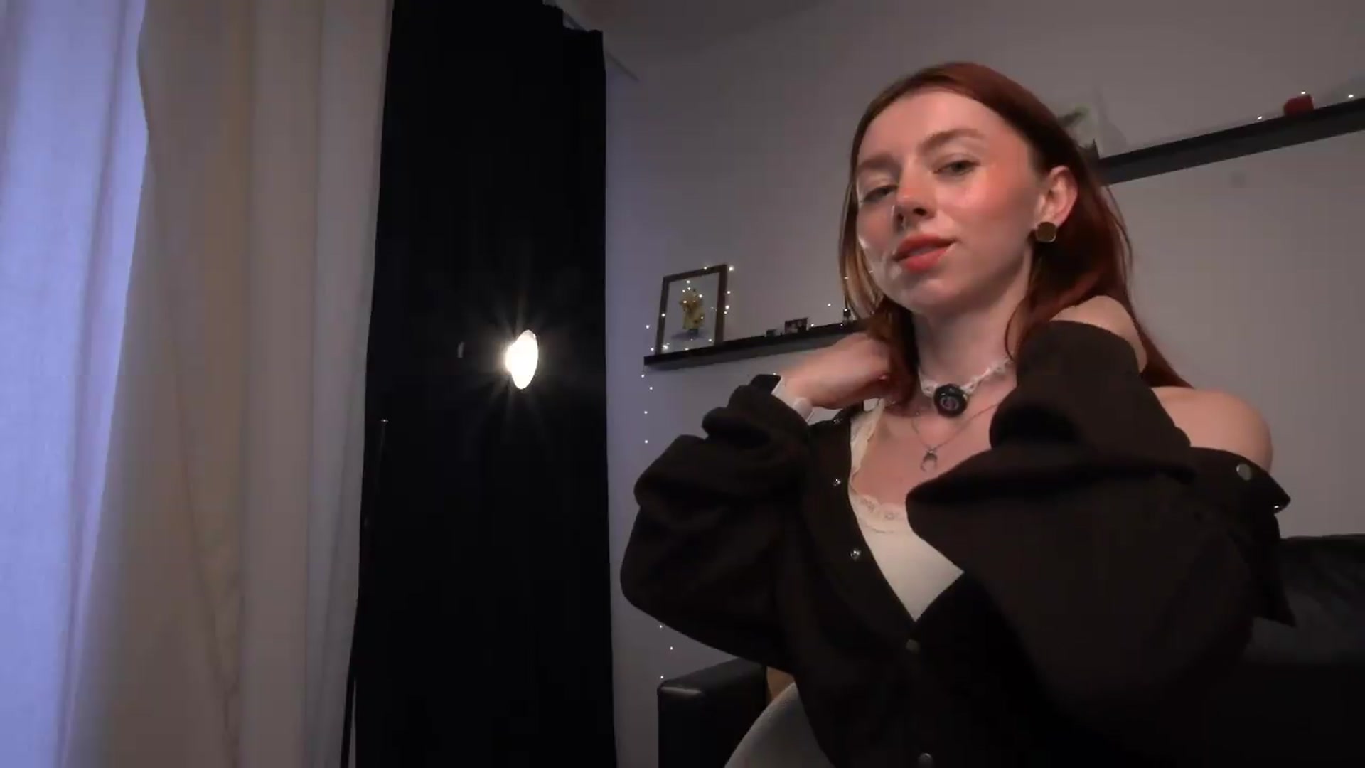 Gallery image thumbnail from LoveAmeli's myfreecams stream on, 06/04/2026, 17:53 image 4 of 20