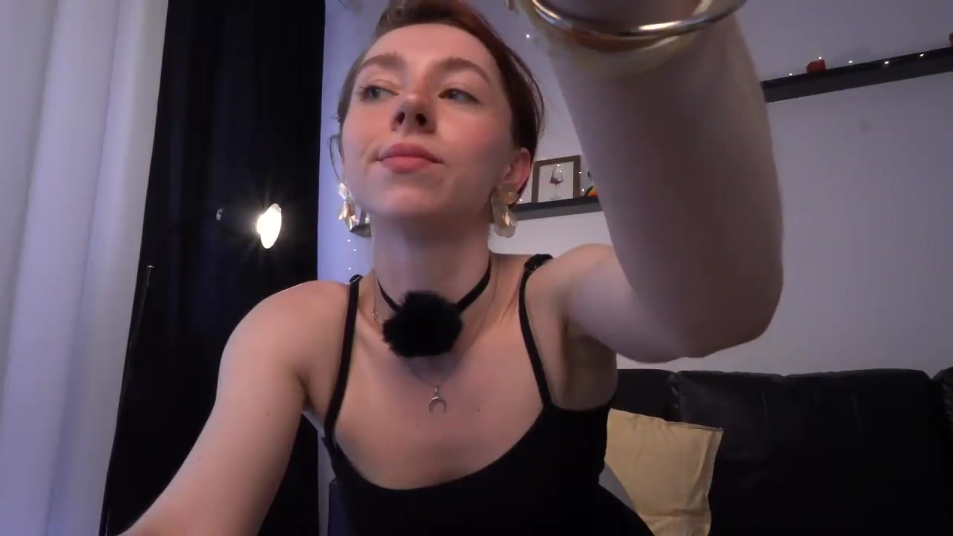 Gallery image thumbnail from LoveAmeli's myfreecams stream on, 06/06/2026, 17:44 image 9 of 20