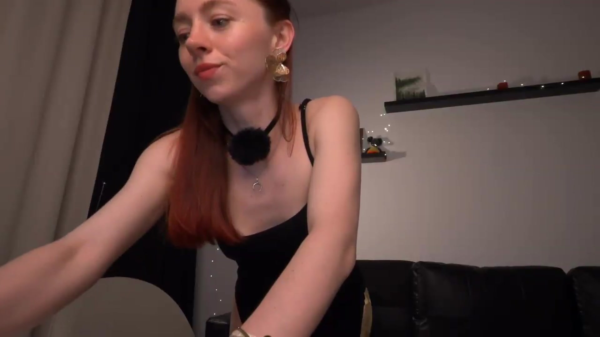 Gallery image thumbnail from LoveAmeli's myfreecams stream on, 06/06/2026, 19:49 image 6 of 20