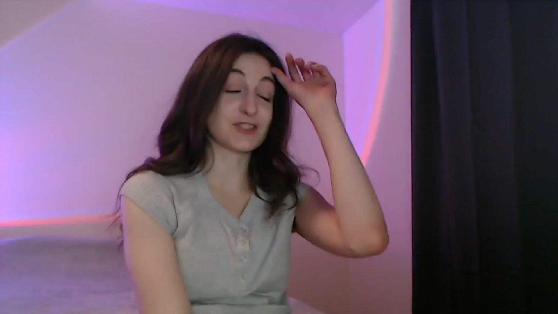 Gallery image thumbnail from LoveBug222's myfreecams stream on, 06/18/2025, 02:08 image 9 of 20