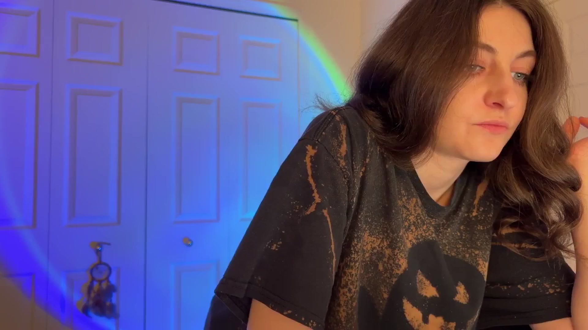 Gallery image thumbnail from LoveBug222's myfreecams stream on, 06/24/2025, 02:04 image 8 of 20