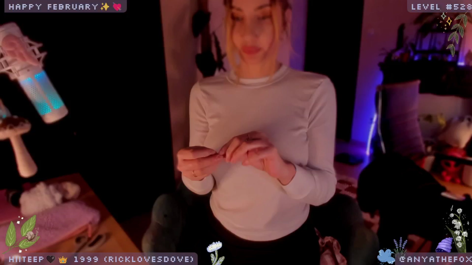 Gallery image thumbnail from LoveDove's myfreecams stream on, 02/14/2025, 09:12 image 6 of 20