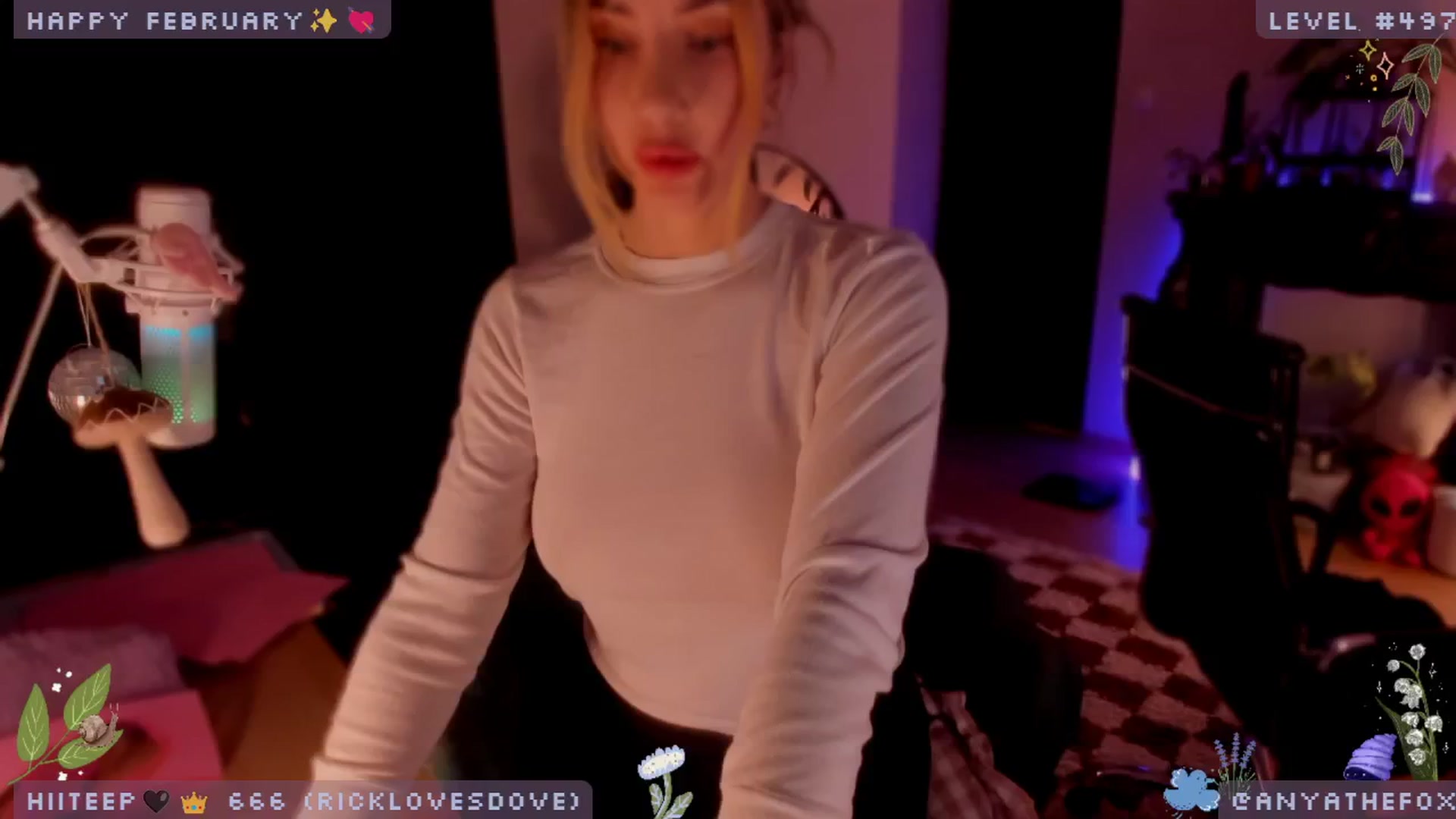 Gallery image thumbnail from LoveDove's myfreecams stream on, 02/15/2025, 08:47 image 8 of 20