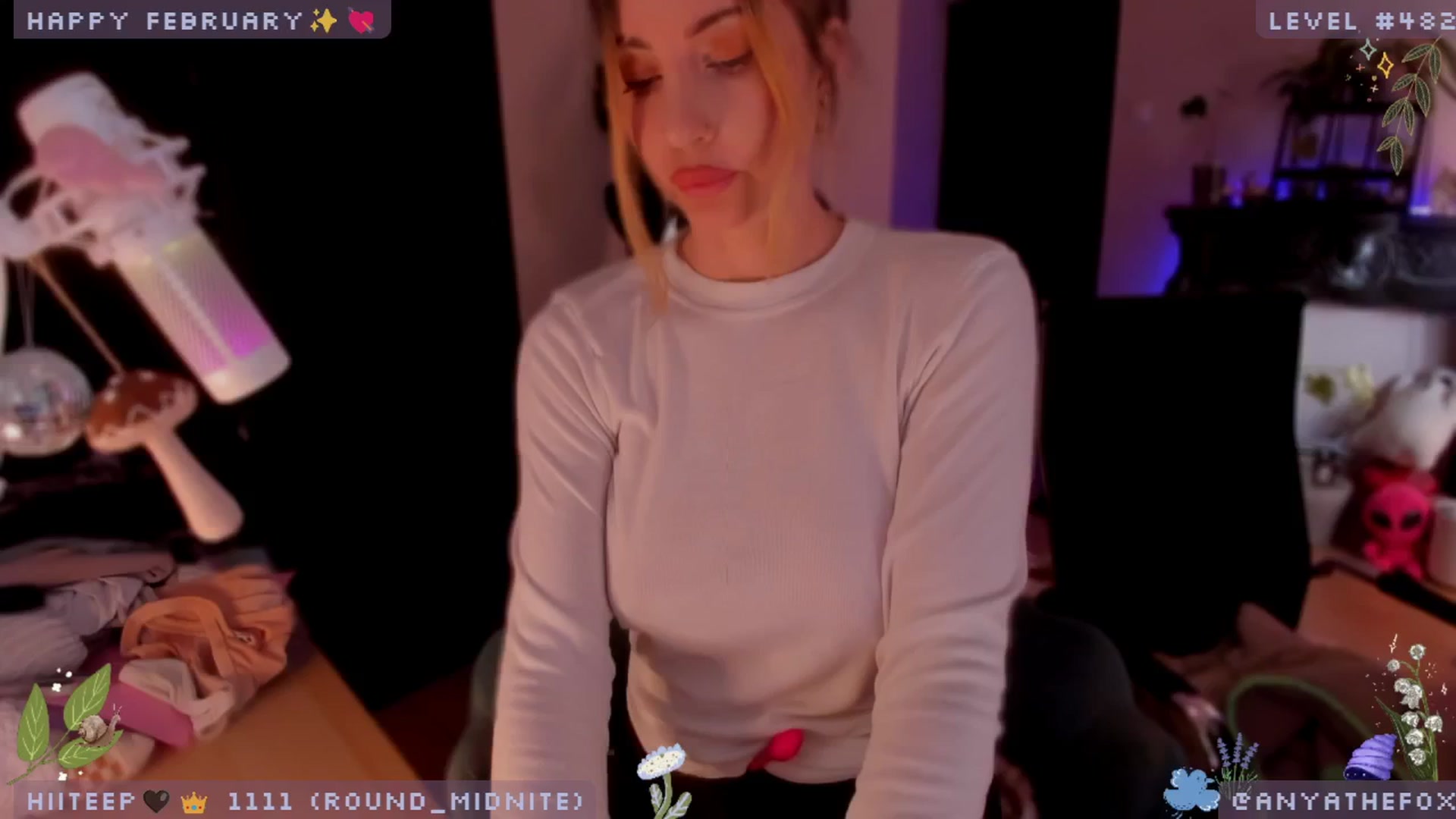 Gallery image thumbnail from LoveDove's myfreecams stream on, 02/17/2025, 09:55 image 10 of 20