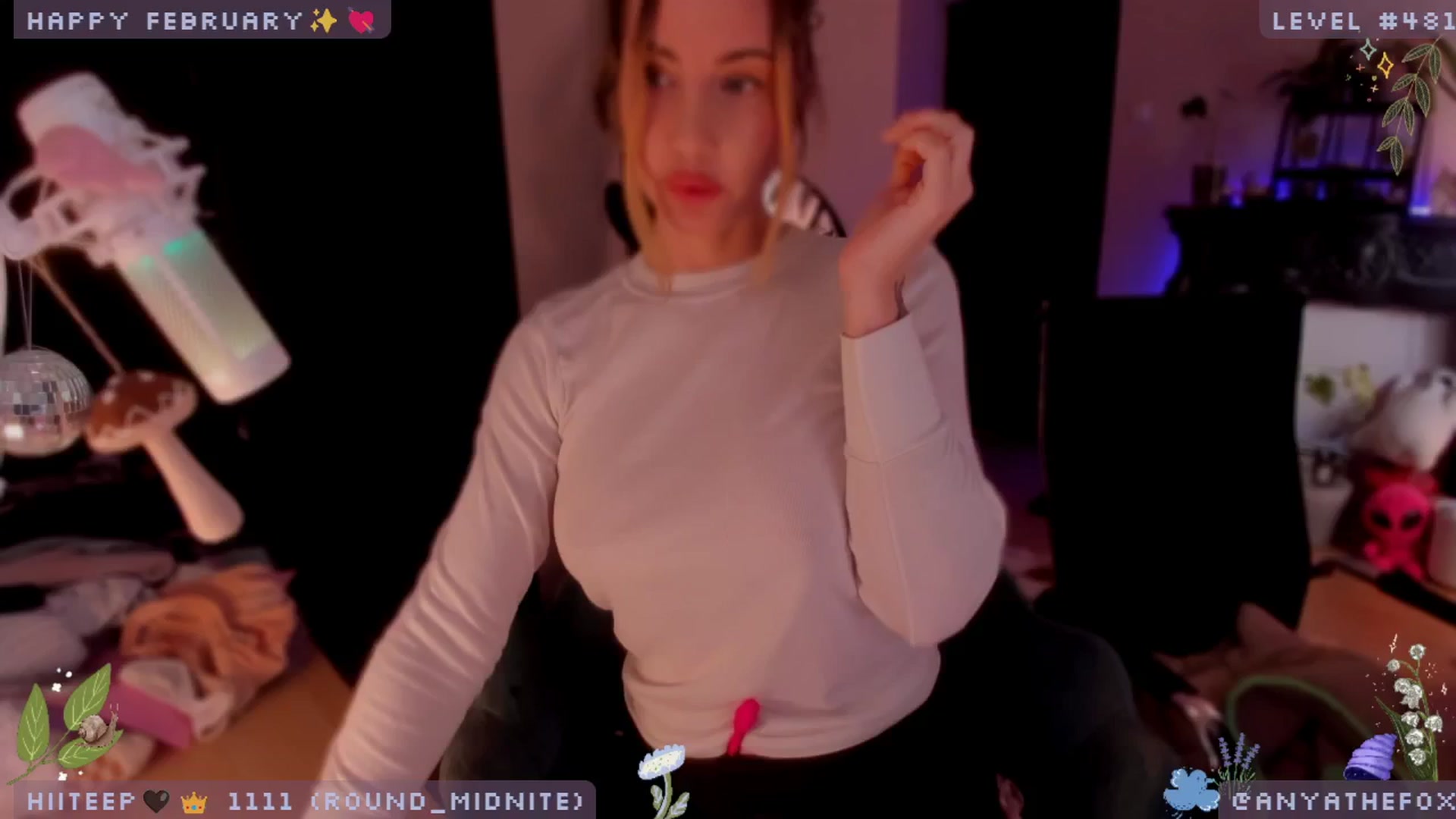Gallery image thumbnail from LoveDove's myfreecams stream on, 02/17/2025, 09:55 image 8 of 20