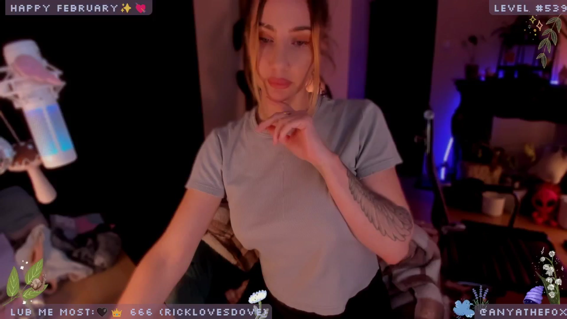 Gallery image thumbnail from LoveDove's myfreecams stream on, 02/23/2025, 10:00 image 4 of 20