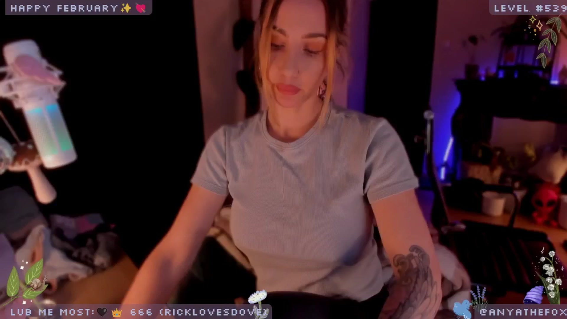 Gallery image thumbnail from LoveDove's myfreecams stream on, 02/23/2025, 10:00 image 20 of 20