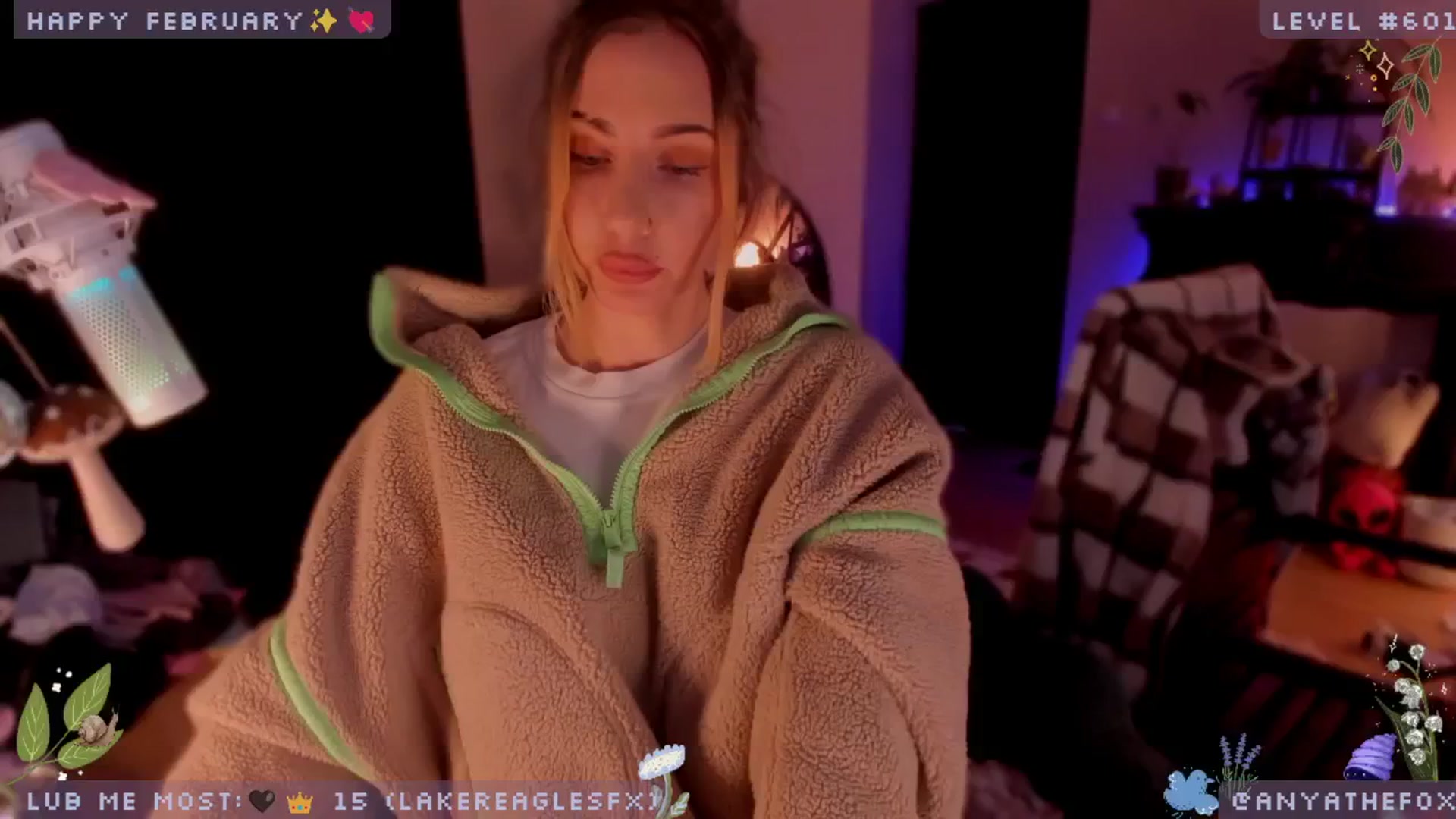 Gallery image thumbnail from LoveDove's myfreecams stream on, 02/25/2025, 10:33 image 11 of 20
