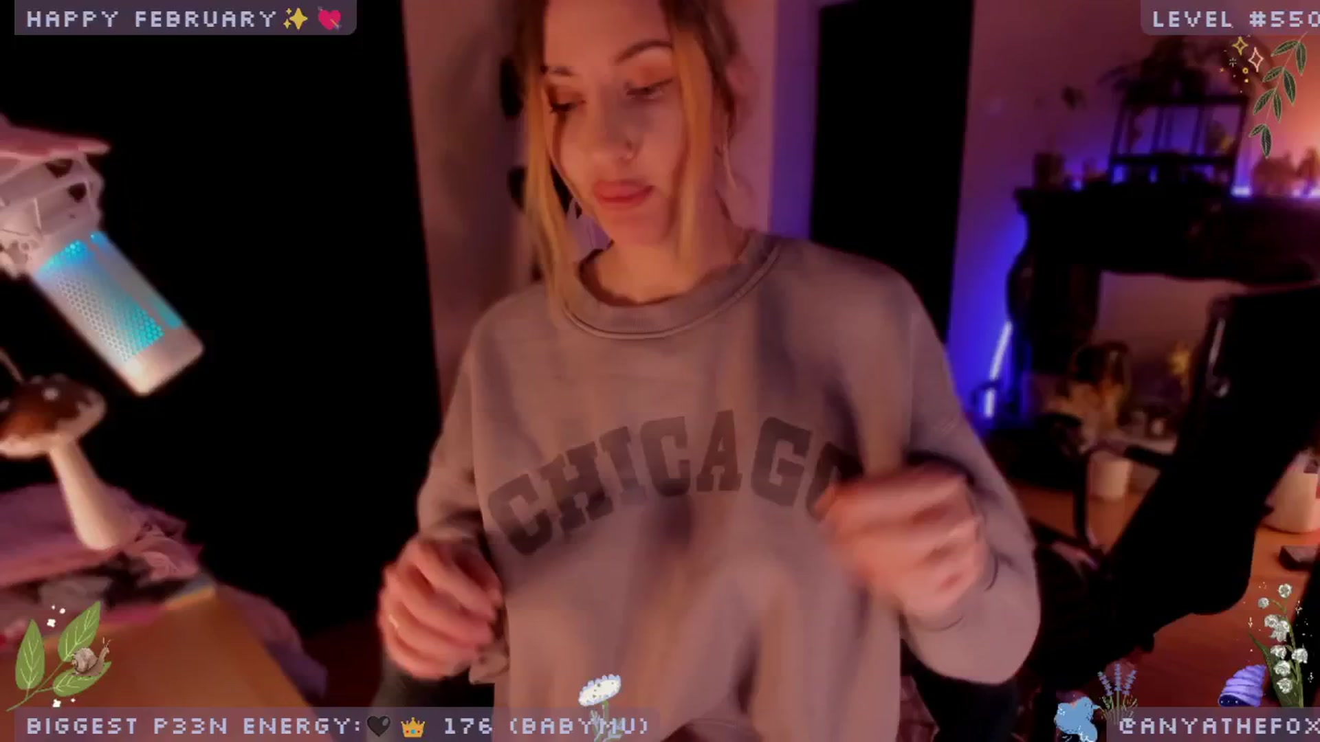 Gallery image thumbnail from LoveDove's myfreecams stream on, 02/27/2025, 11:03 image 2 of 20