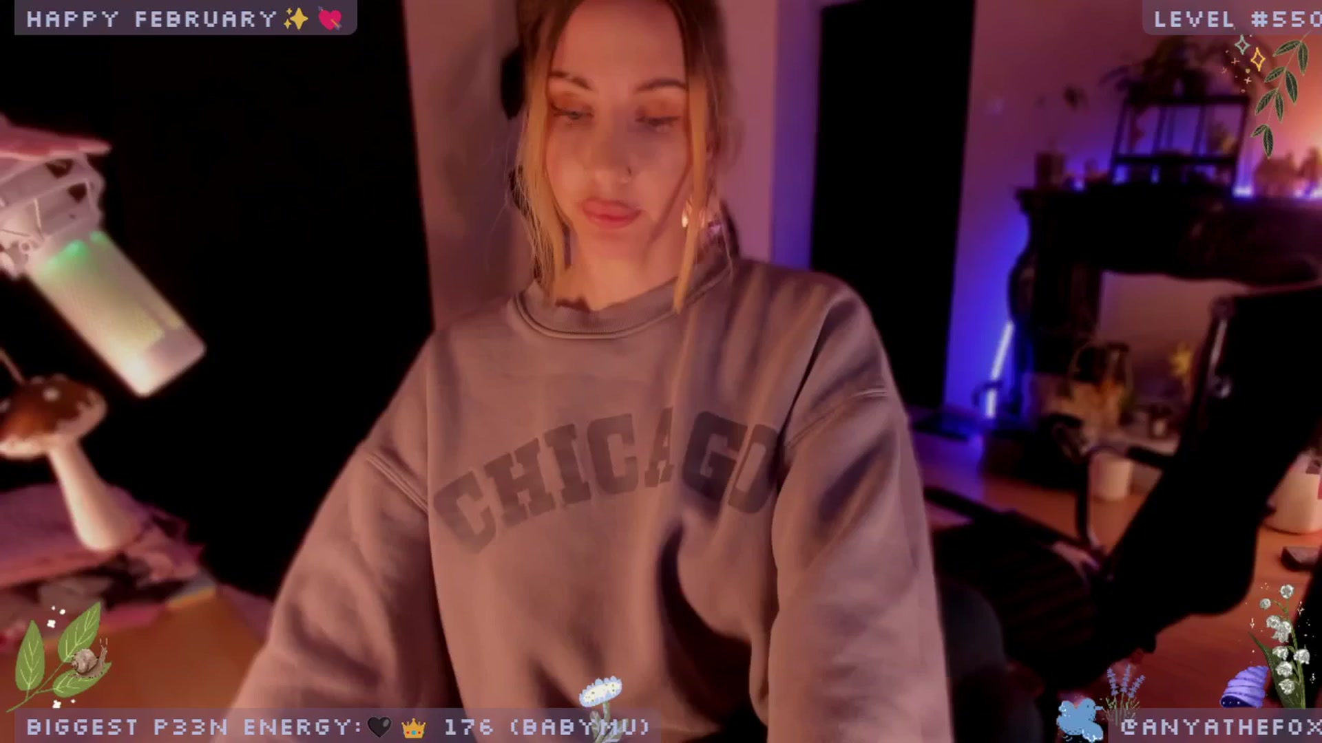 Gallery image thumbnail from LoveDove's myfreecams stream on, 02/27/2025, 11:03 image 16 of 20