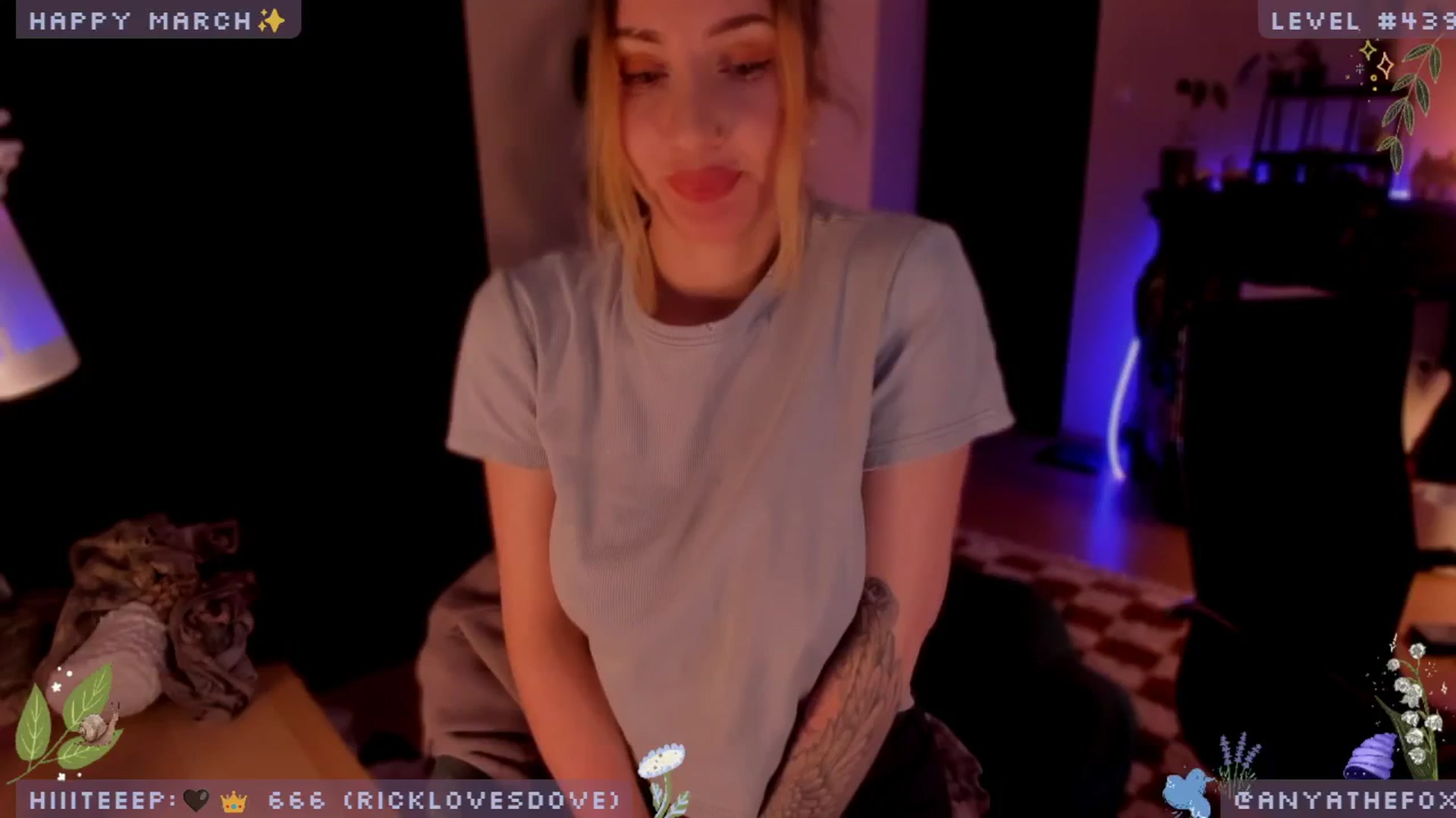 Gallery image thumbnail from LoveDove's myfreecams stream on, 03/05/2025, 09:31 image 15 of 20