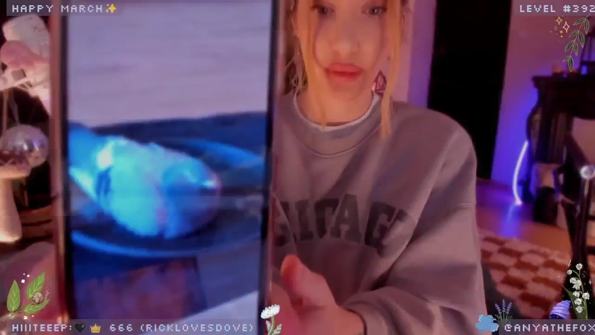 Gallery image thumbnail from LoveDove's myfreecams stream on, 03/15/2025, 09:25 image 3 of 20