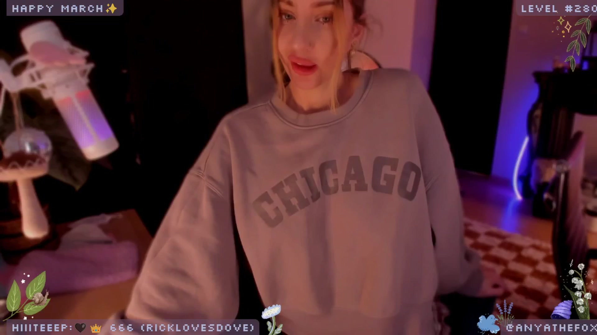 Gallery image thumbnail from LoveDove's myfreecams stream on, 03/16/2025, 09:47 image 3 of 20