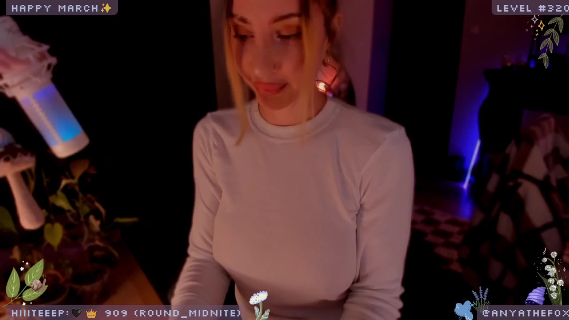 Gallery image thumbnail from LoveDove's myfreecams stream on, 03/21/2025, 08:18 image 4 of 20
