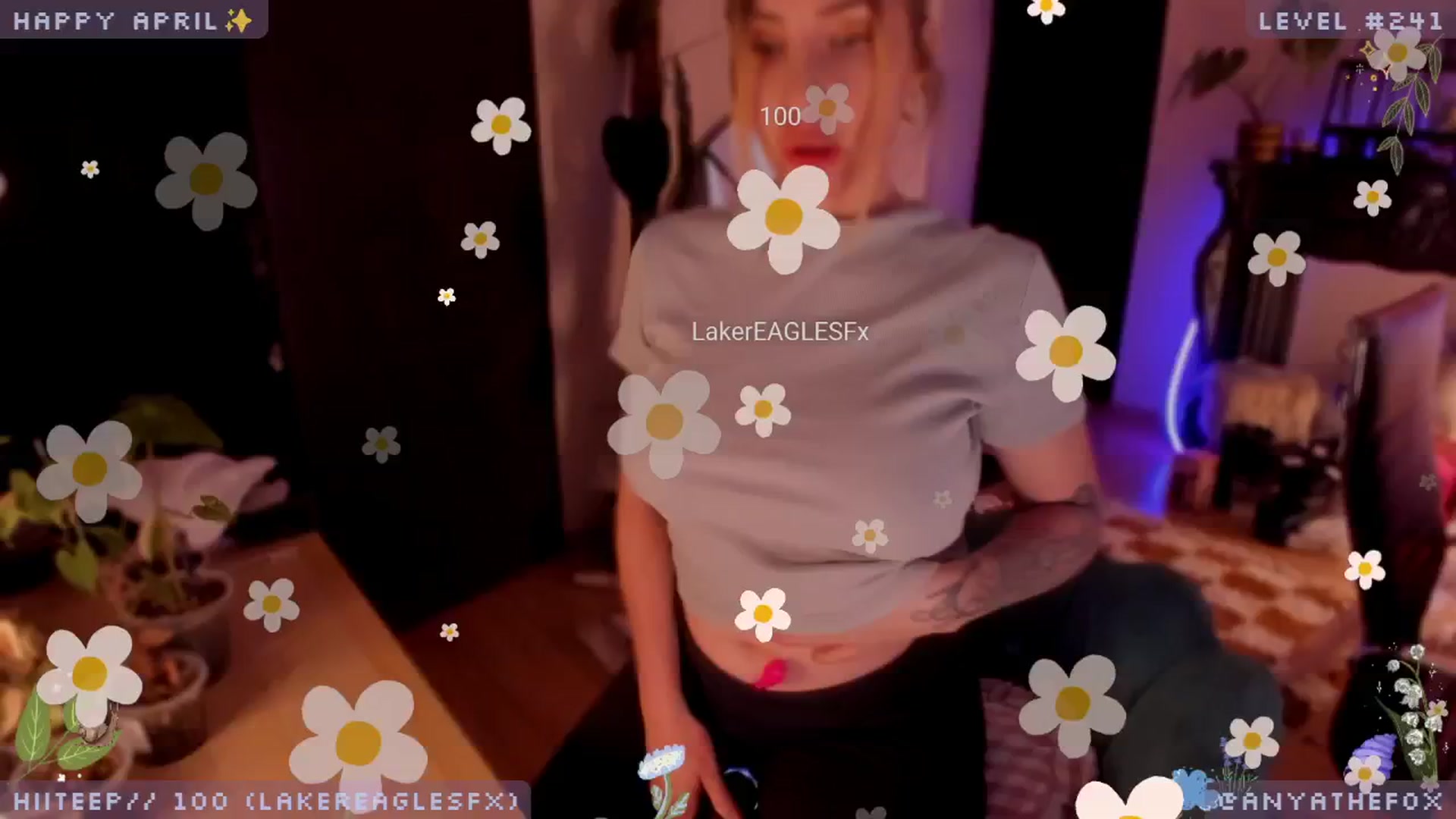Gallery image thumbnail from LoveDove's myfreecams stream on, 04/06/2025, 09:36 image 1 of 20